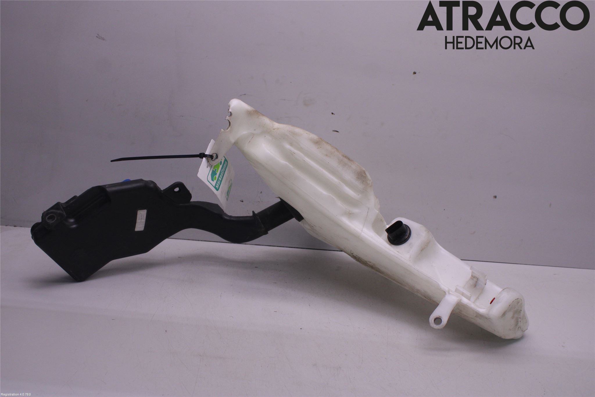 Audi A4 12-15 Spolartank Vindruta-Strål