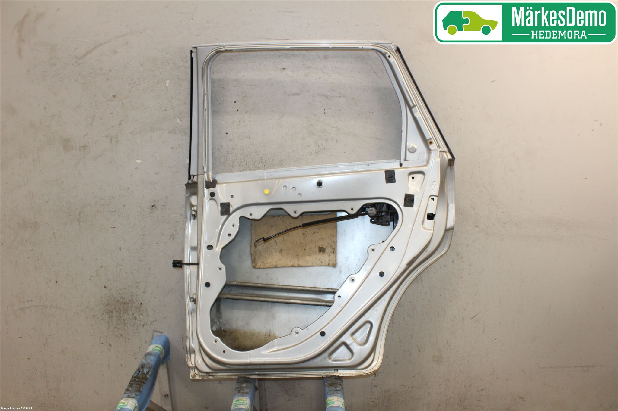 Ford FOCUS     04-07 Dörr Bak Höger