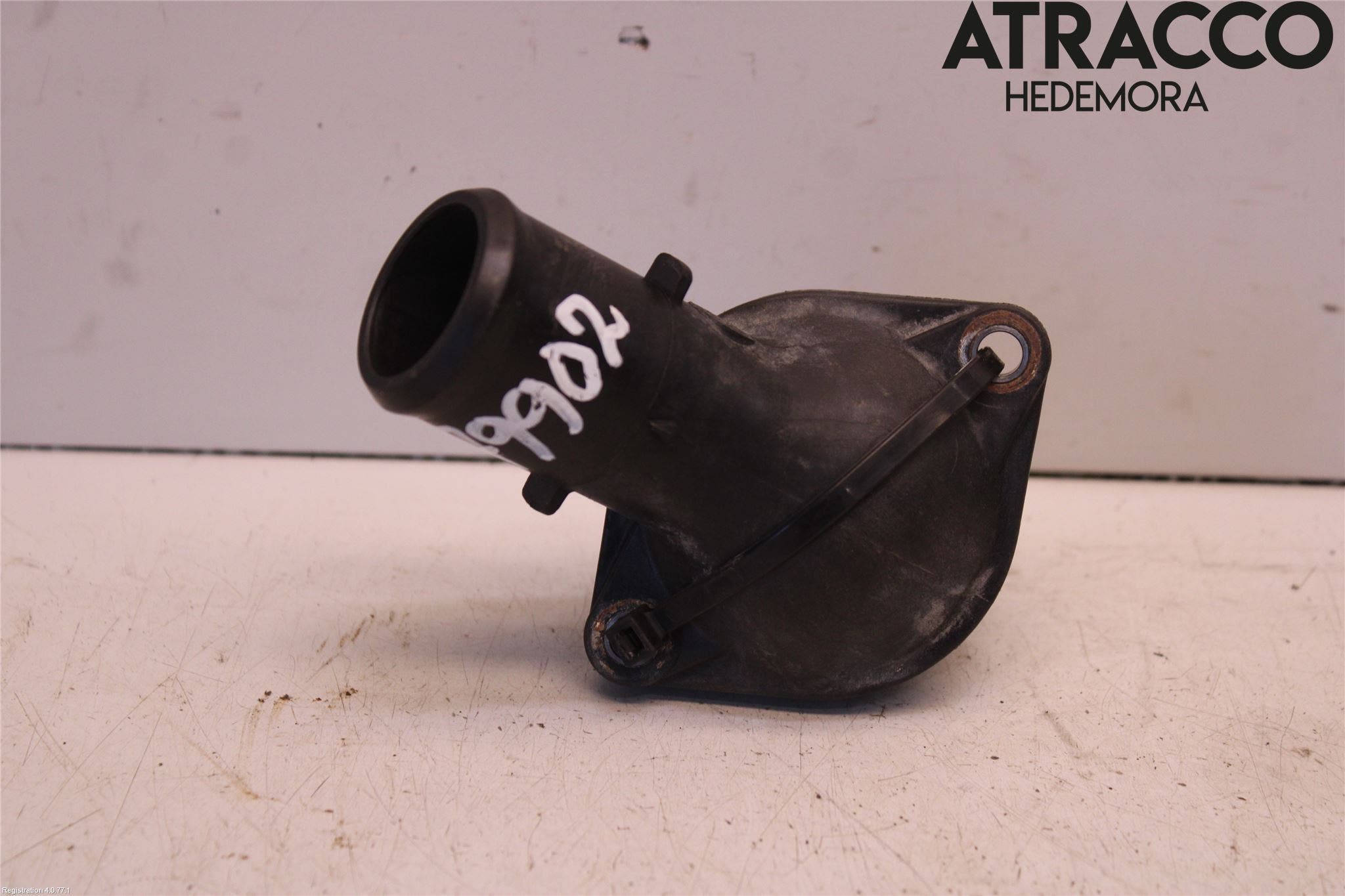 Toyota AVENSIS 16-18 Termostathus-Lock