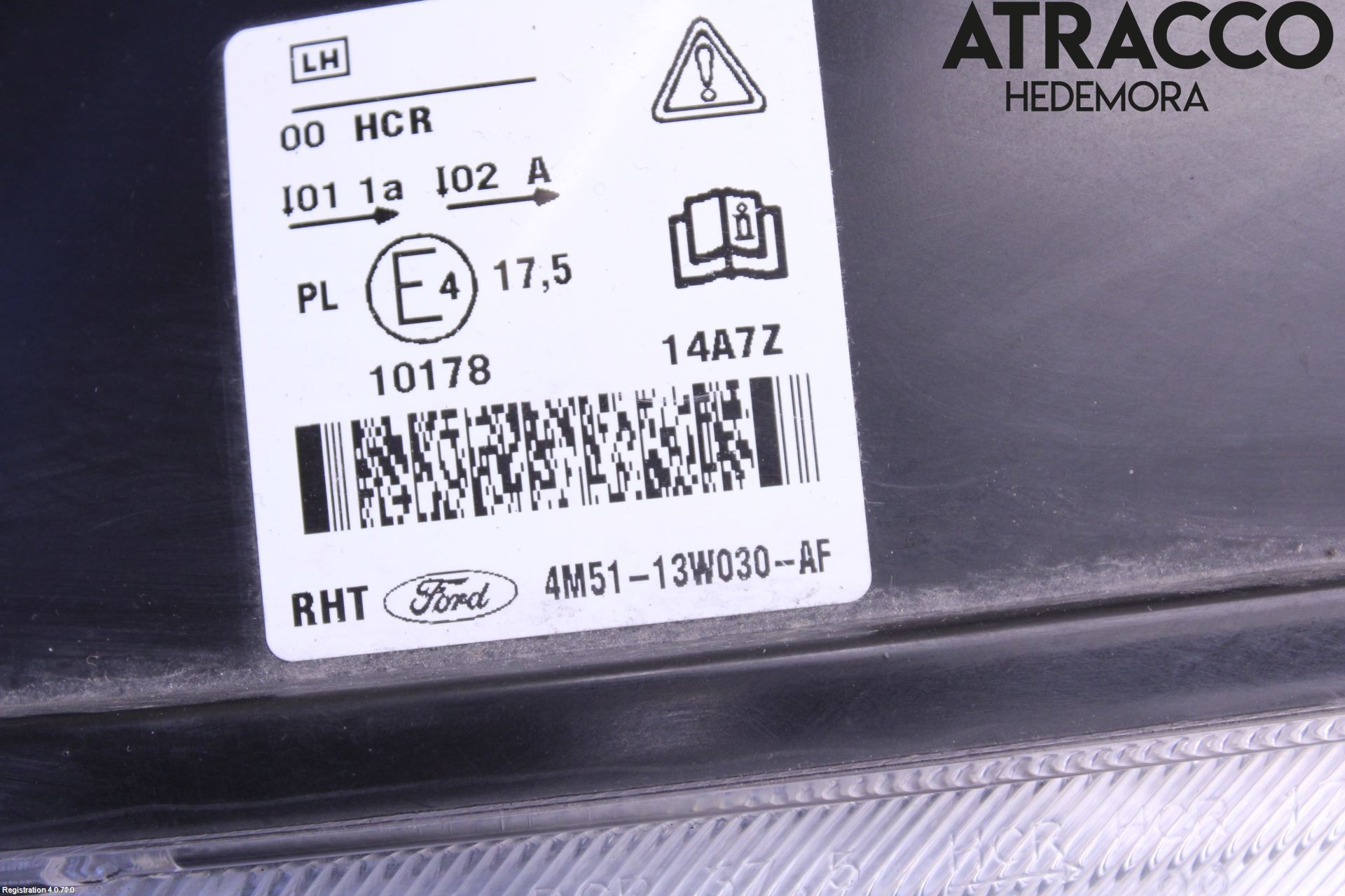 Ford FOCUS     04-07 Strålkastare Vänster