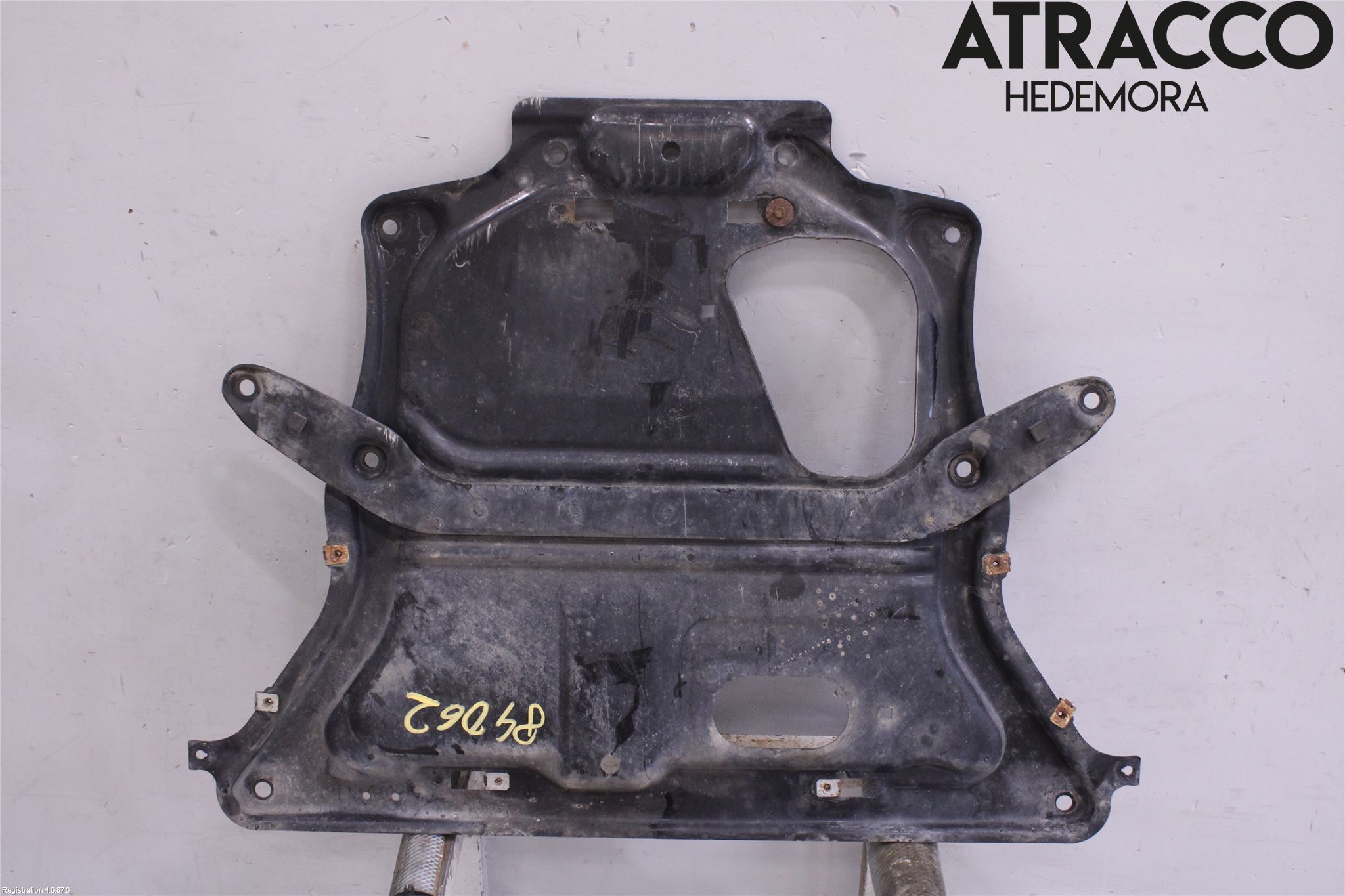 BMW 3 F30/F31/F80 12-19 Hasplåt Plåt-Plast