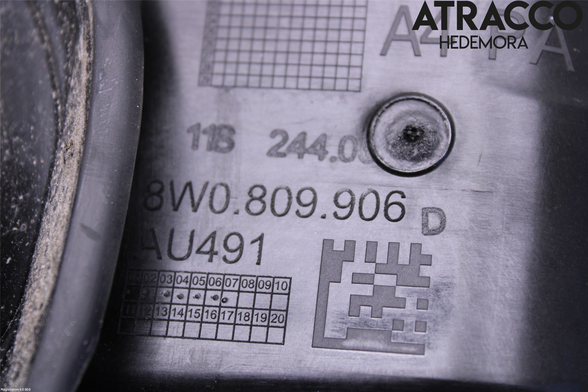 Audi A4 ALLROAD 17- Tanklucka