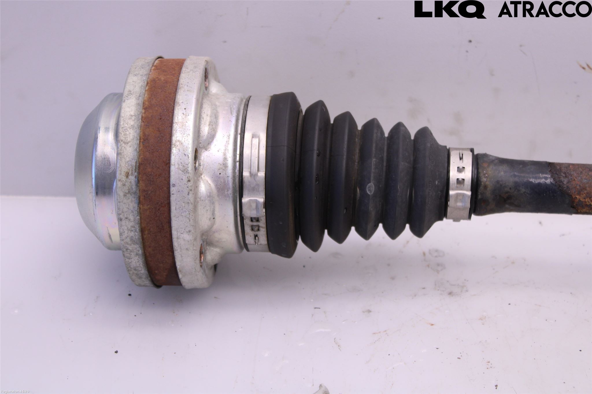 Volkswagen VW PASSAT 15-19 Drivaxel Fram Vänster