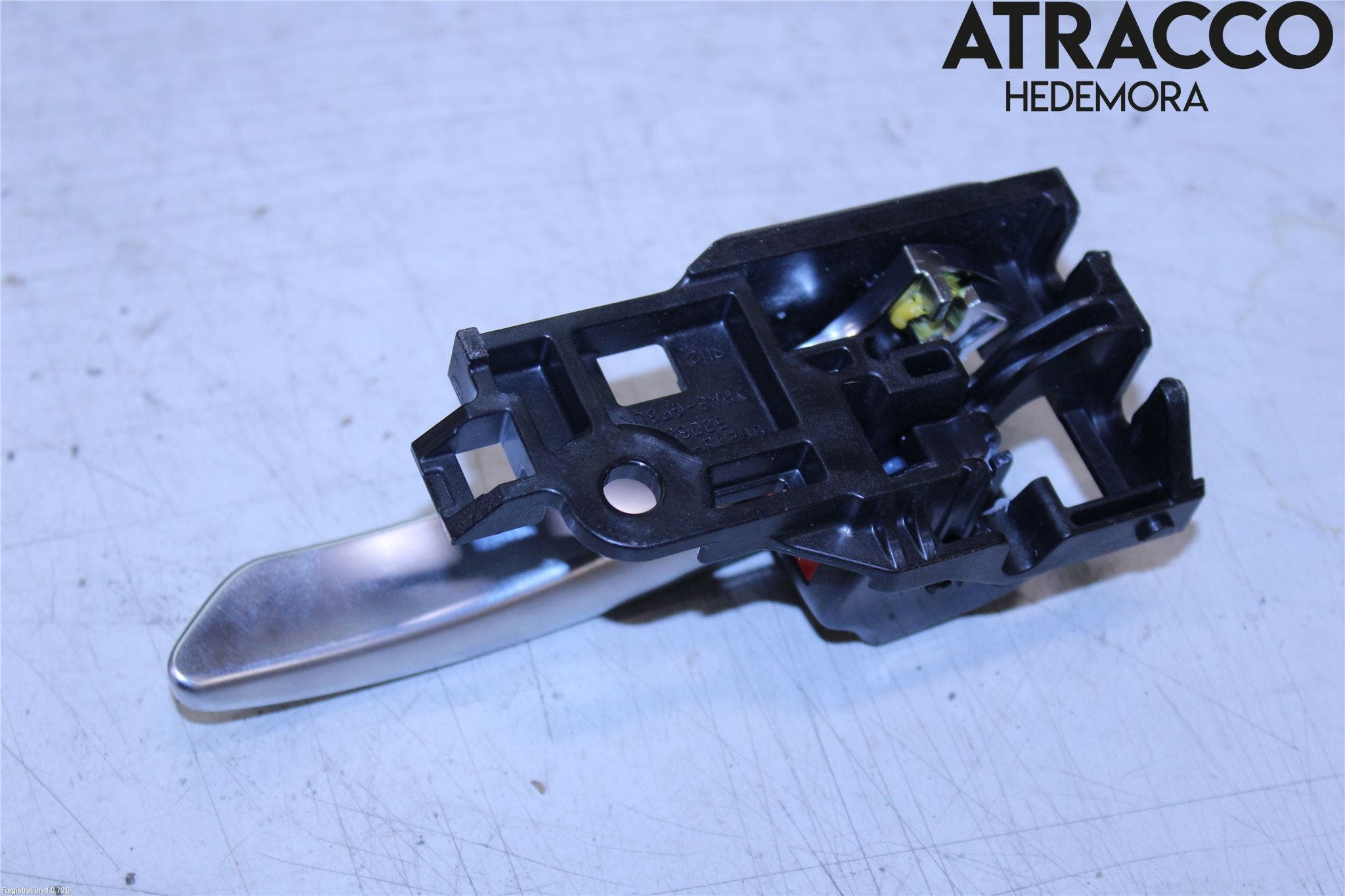 Toyota RAV4 19- Dörrhandtag Inre Hö