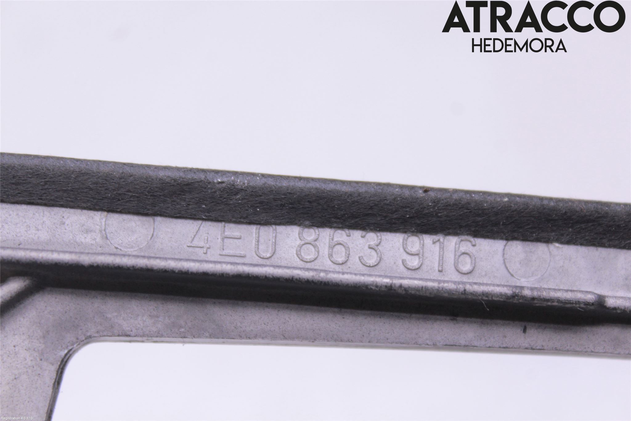 Audi A8/S8 4E  02-09 Instrumentkonsoll Mitt