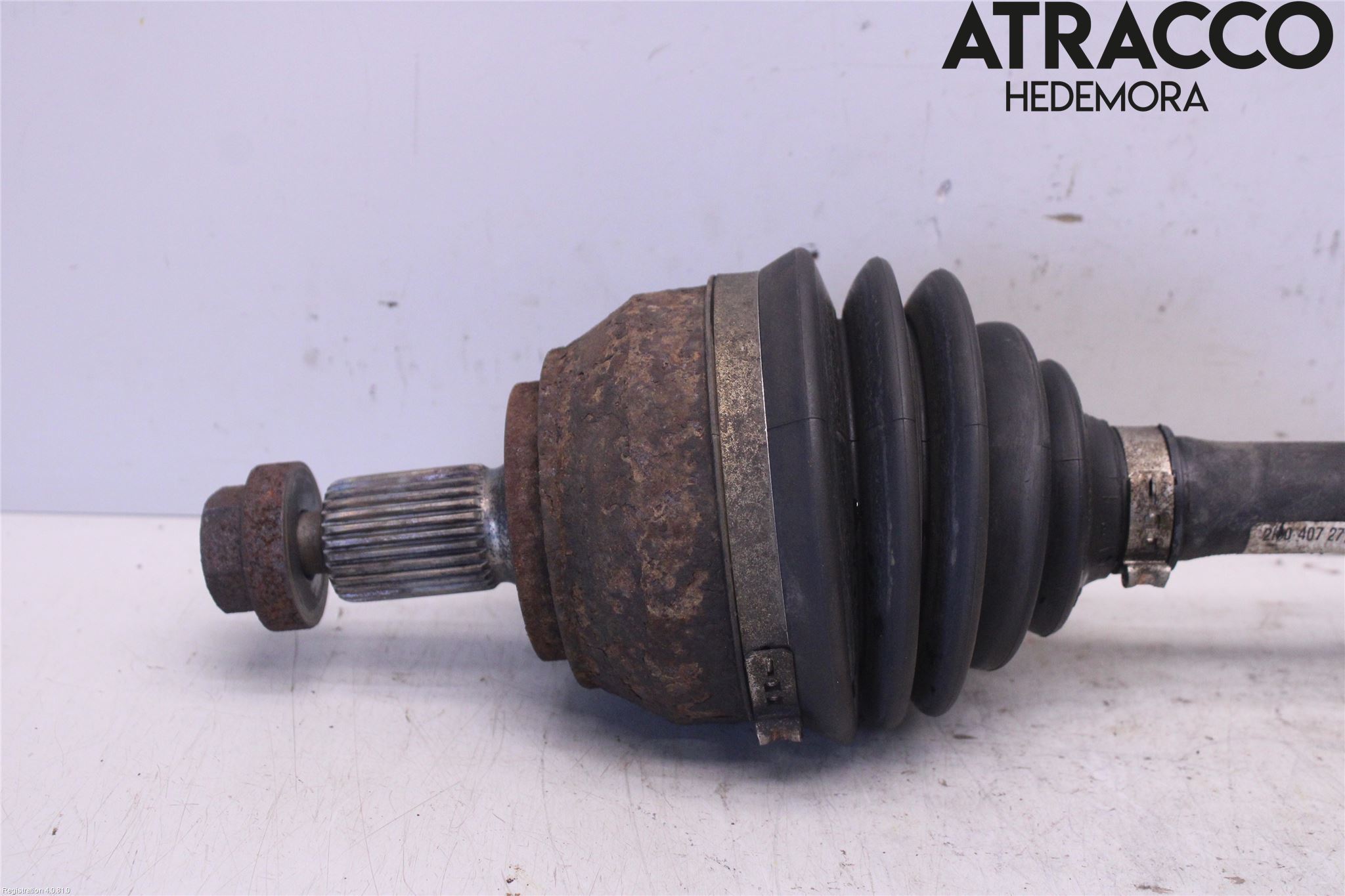 Volkswagen VW AMAROK 2H 10-22 Drivaxel Fram Höger
