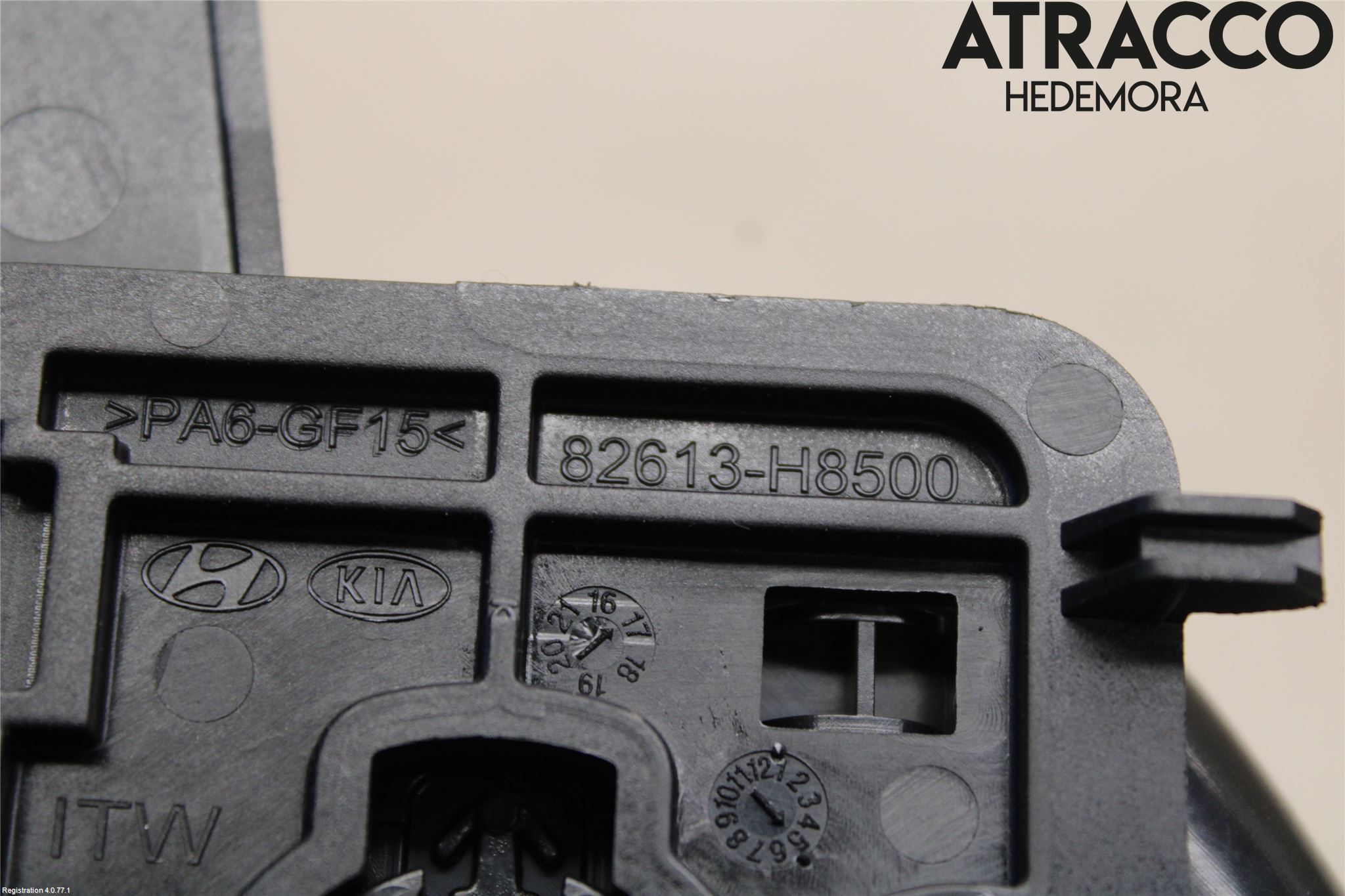 Kia RIO 17- Dörrhandtag Inre Vä