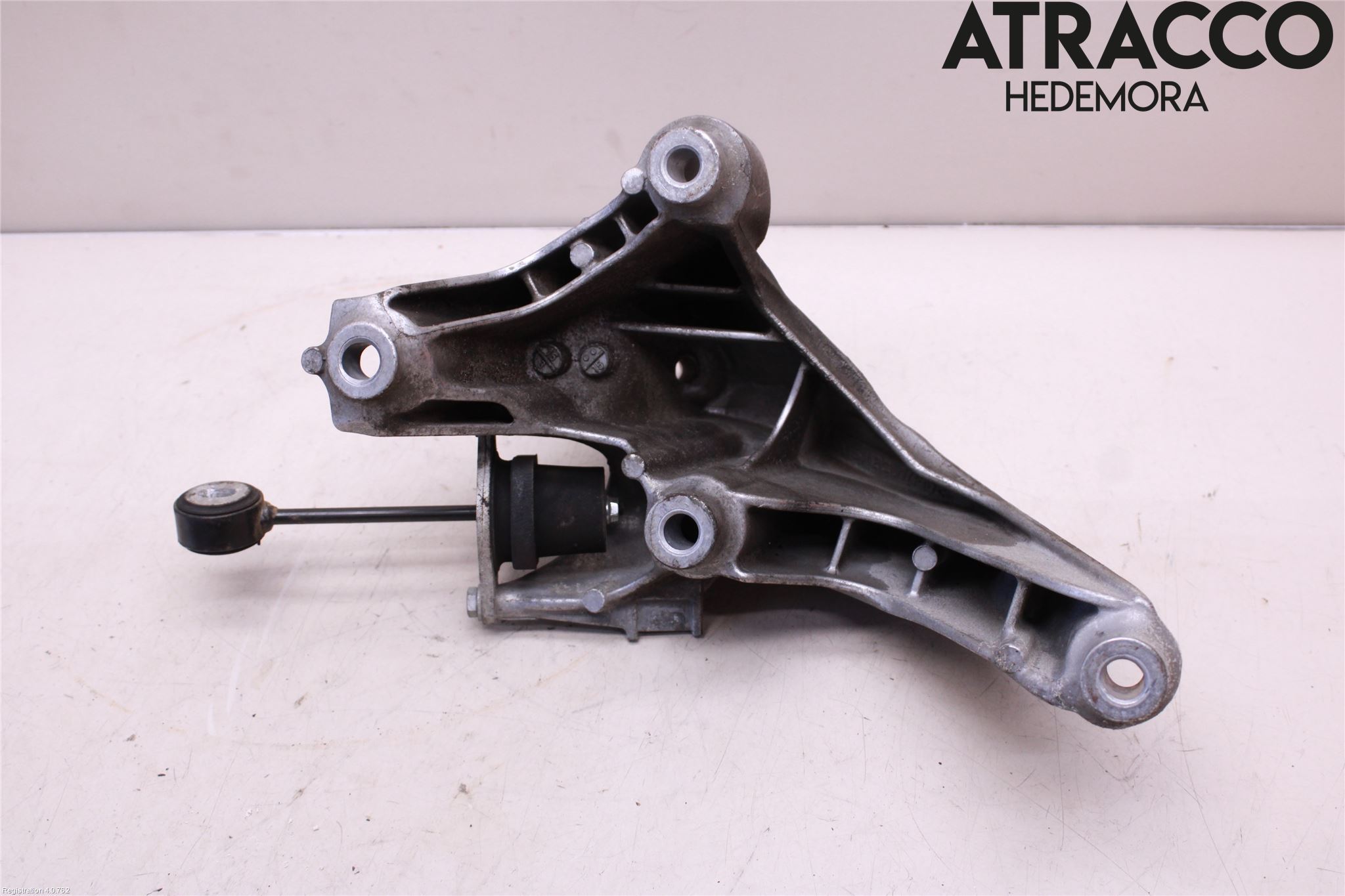 Audi A4/S4 B9 16-19 Motorfäste