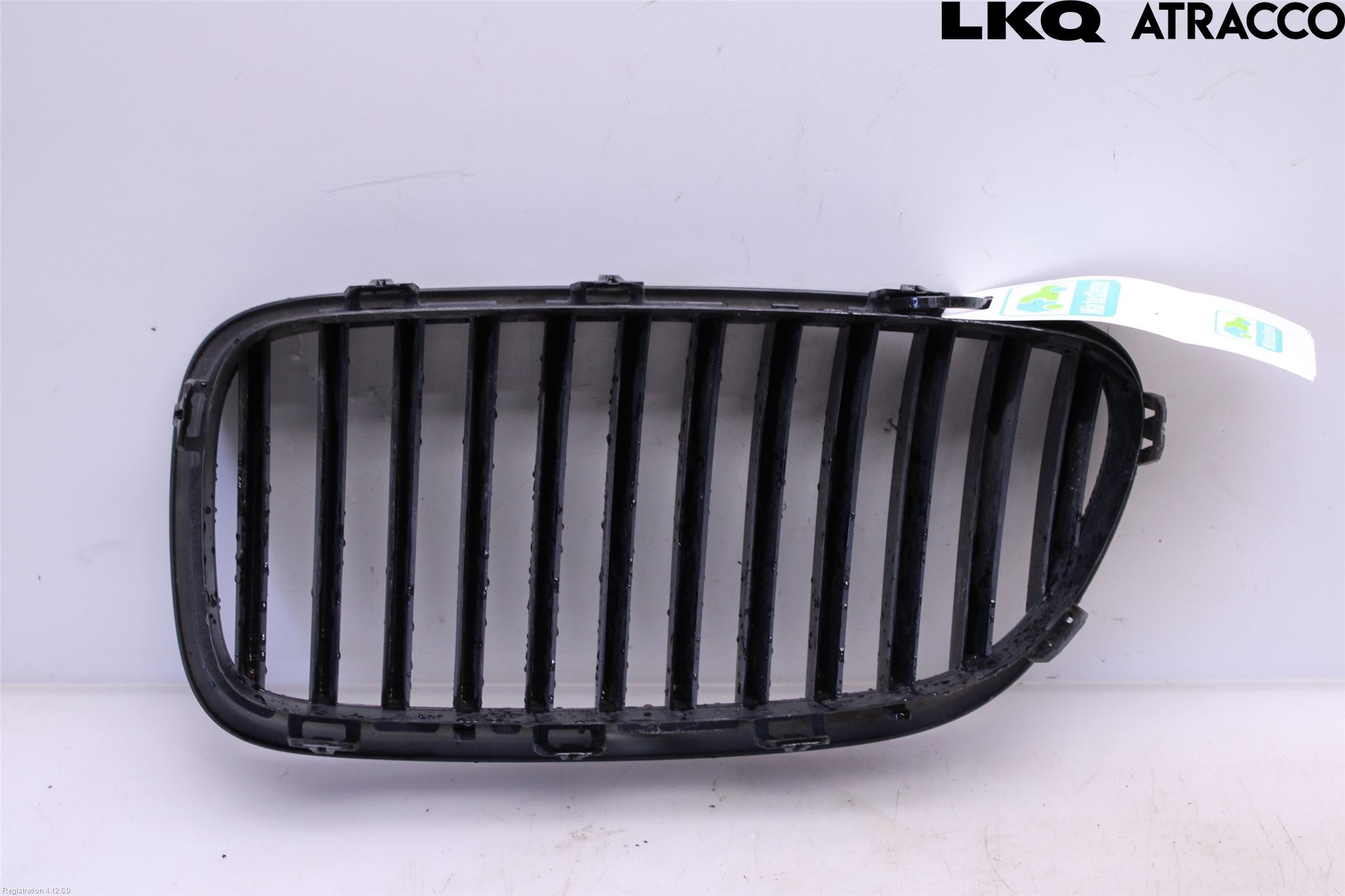 BMW 5 F10/F11/F18 09-17 Grilldel Höger