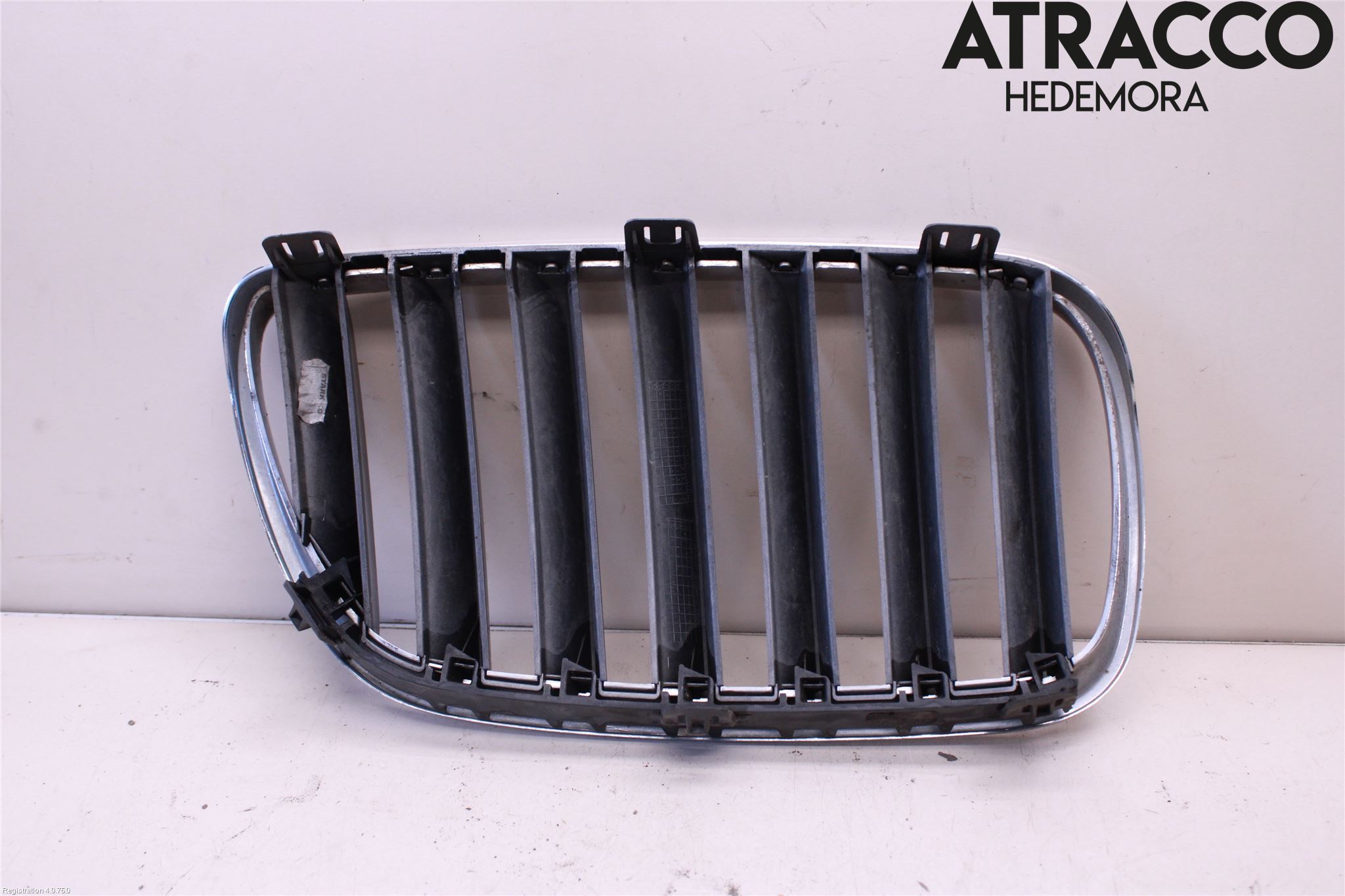 BMW X3 E83     03-10 Grilldel Vänster