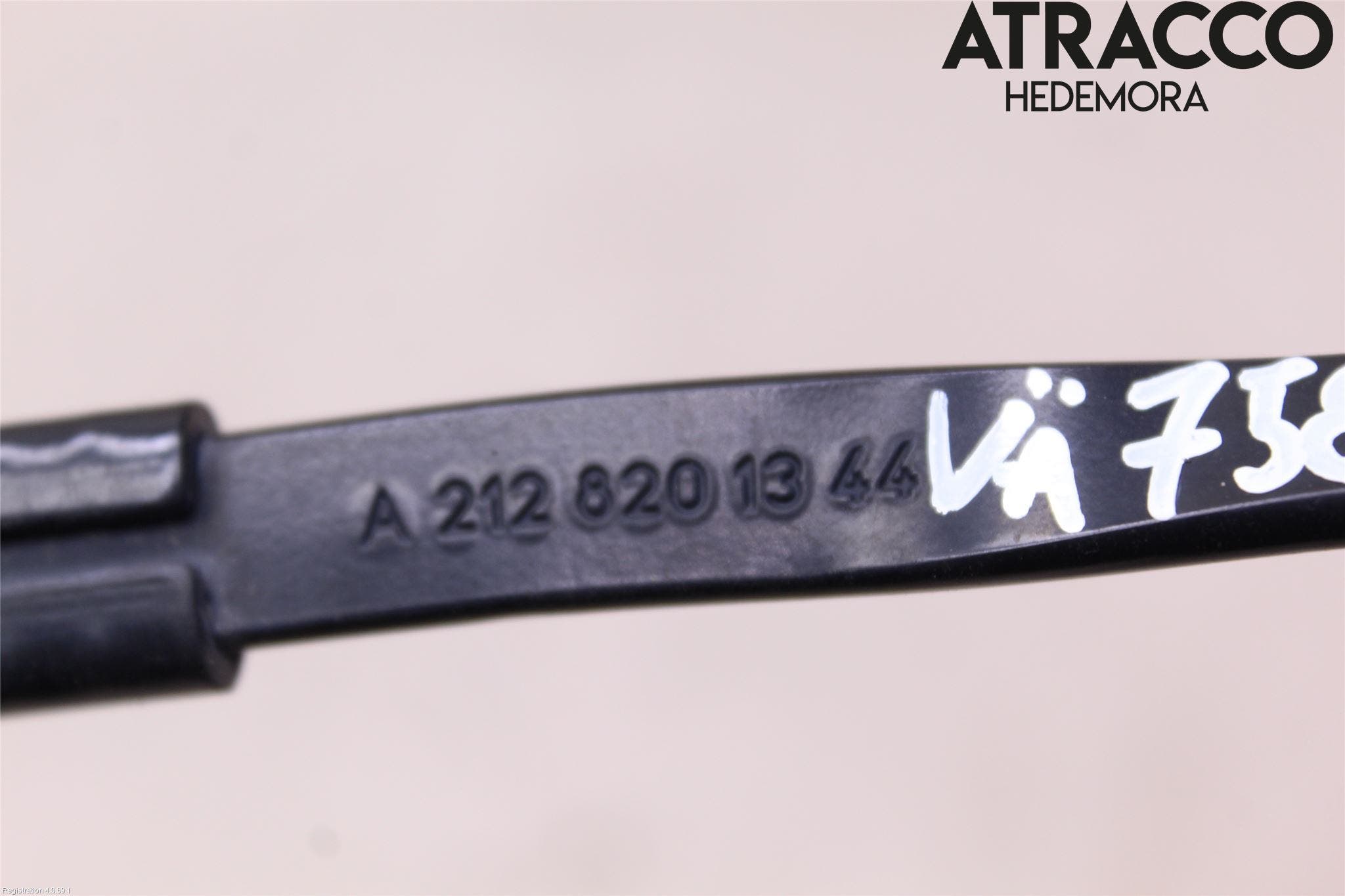 Mercedes-Benz MB E-KLASS (W212) 09-16 Torkararm Armar Vindruta