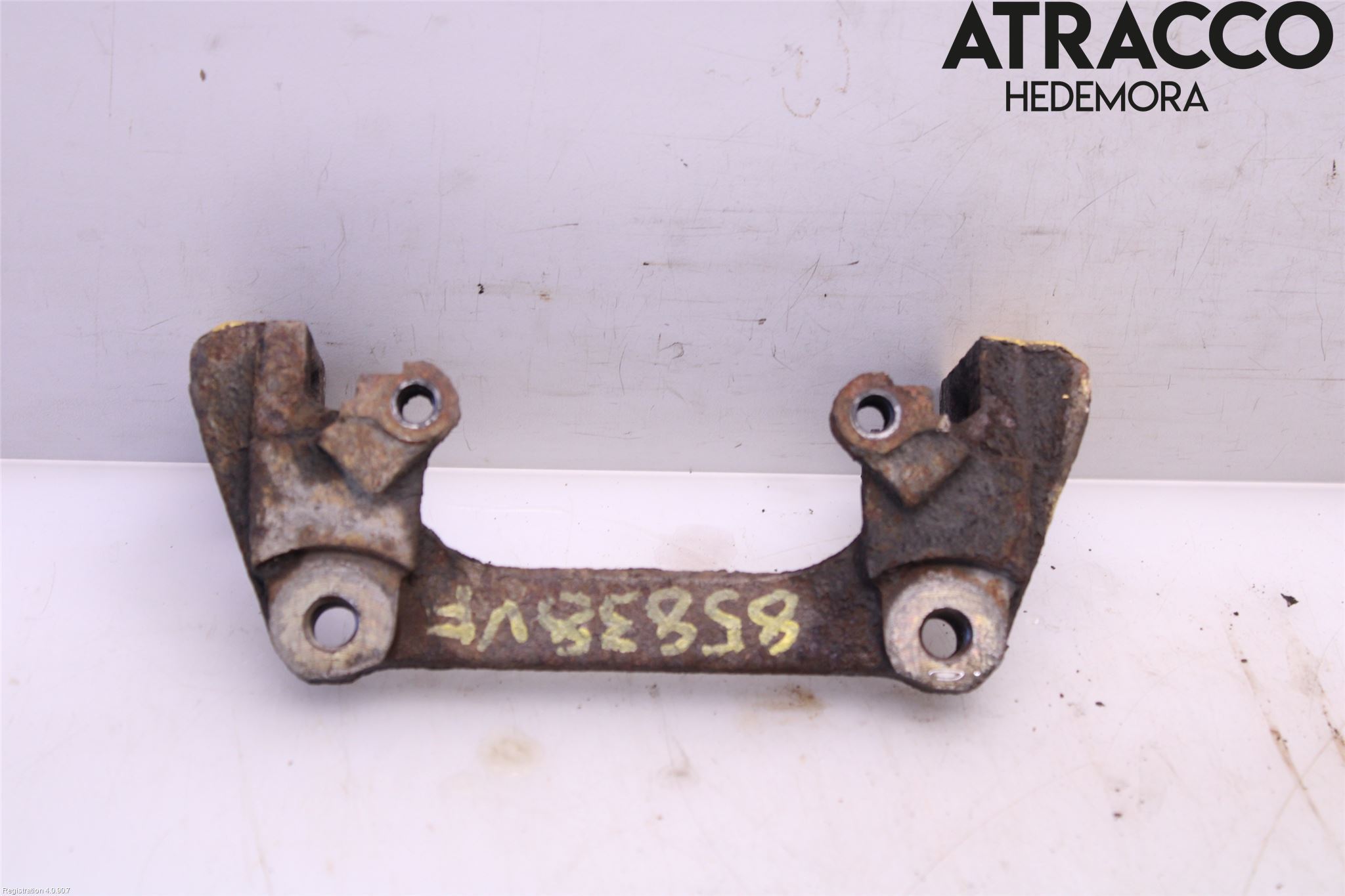 Volvo S60 05-10 Bromsokshållare