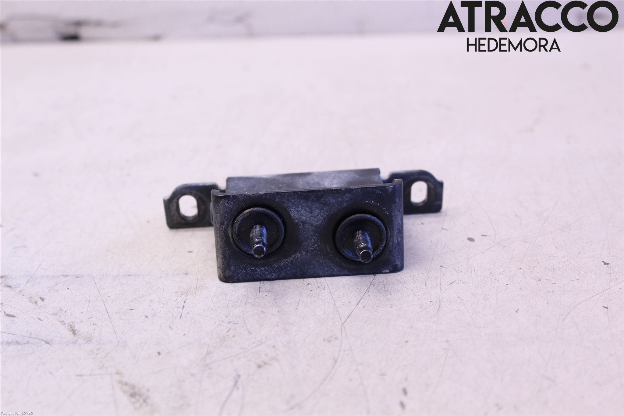 Volvo XC90 07-14 Bakluckegångjärn Vä