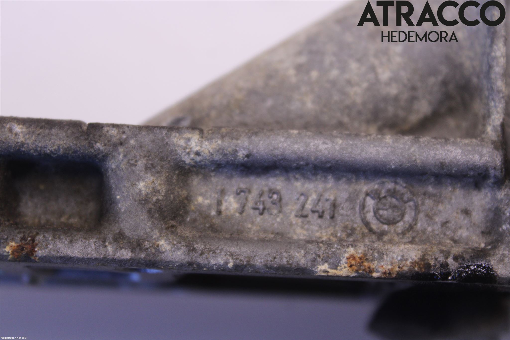 BMW 3 E36      91-00 Oljefilterhållare