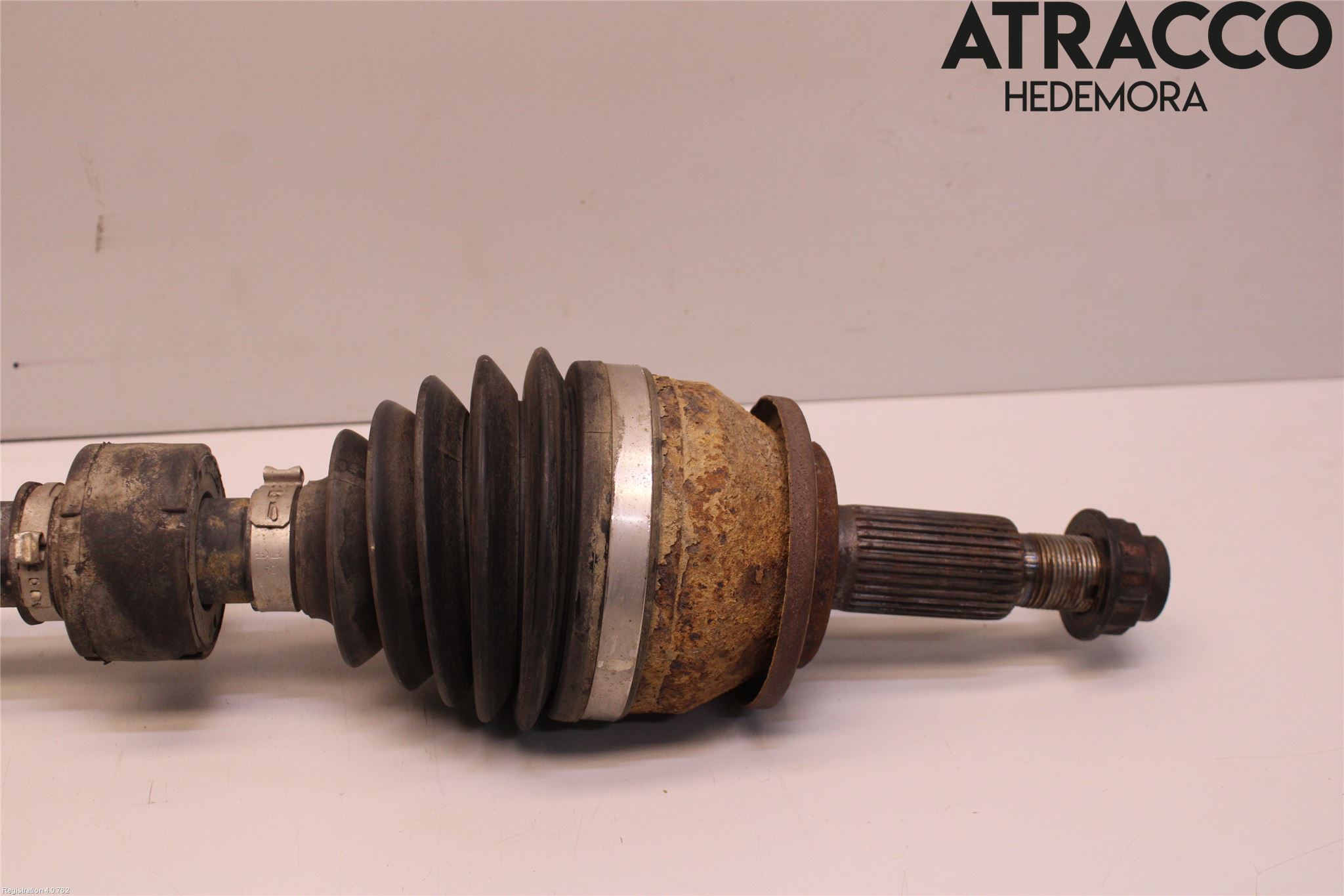 Toyota AVENSIS 16-18 Drivaxel Fram Höger