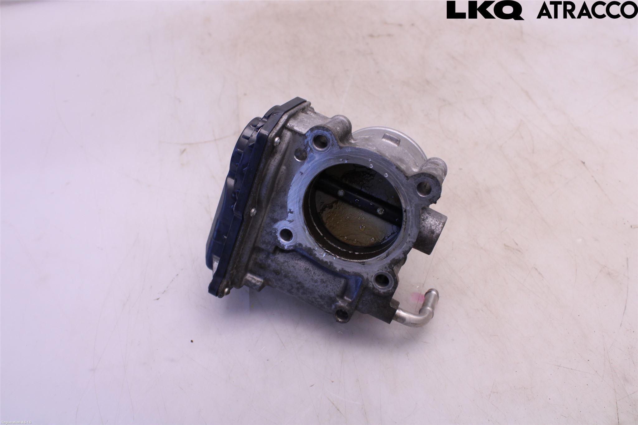 Toyota RAV4 13-18 Injspjällhus