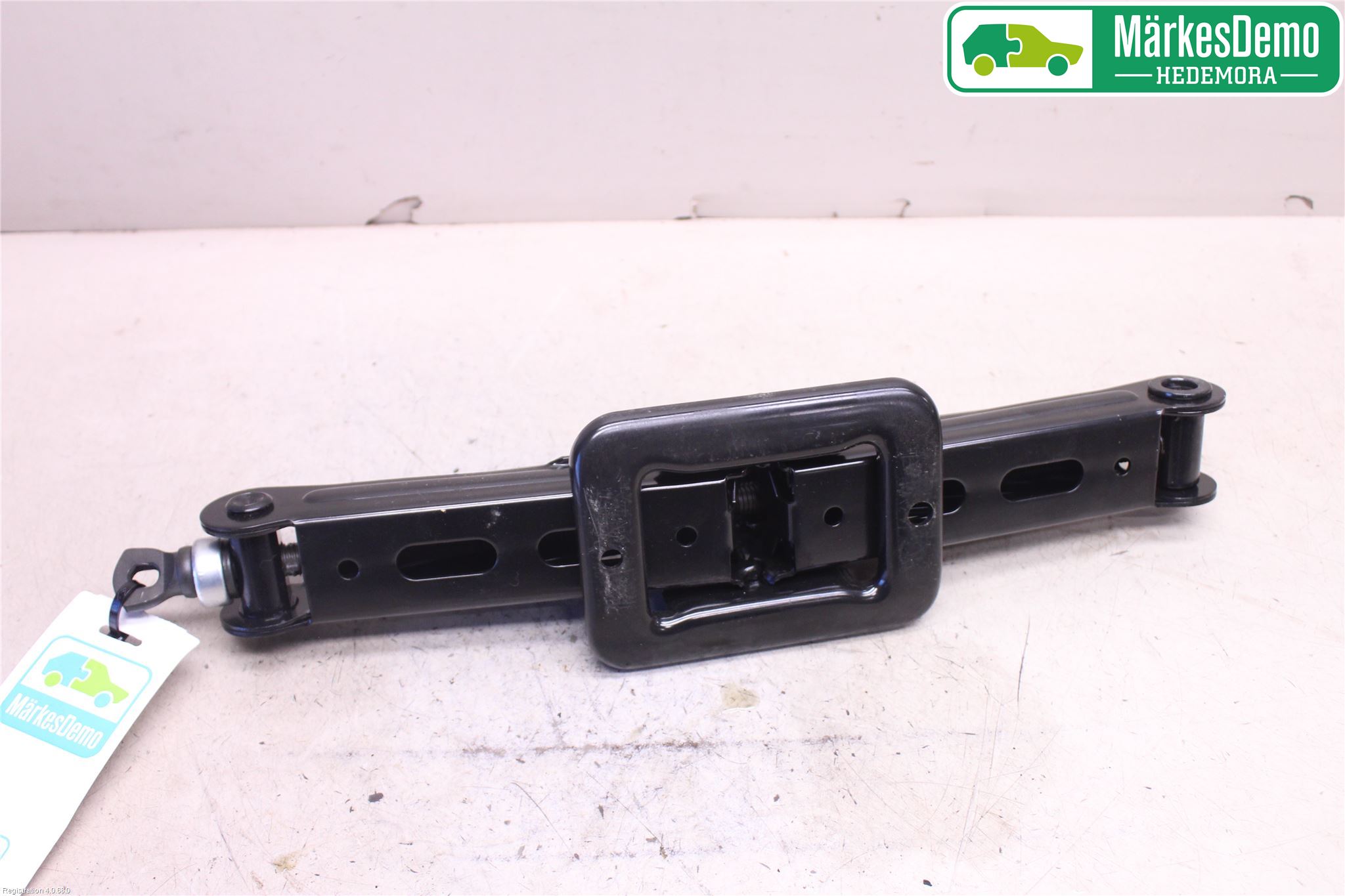 Hyundai SANTA FE 13-18 Domkraft