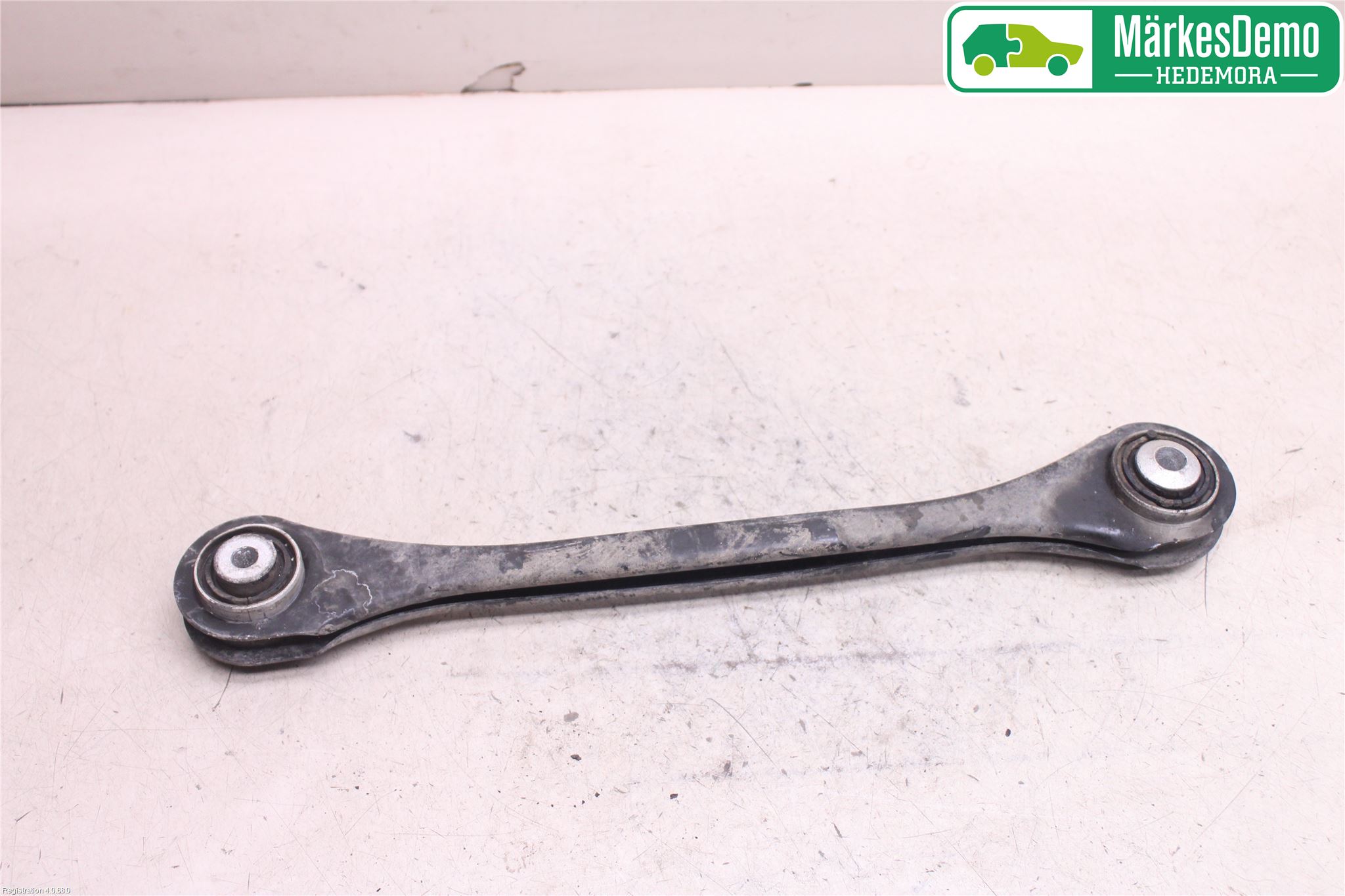 Audi A4/S4 B9 16-19 Bärarm Bak Höger