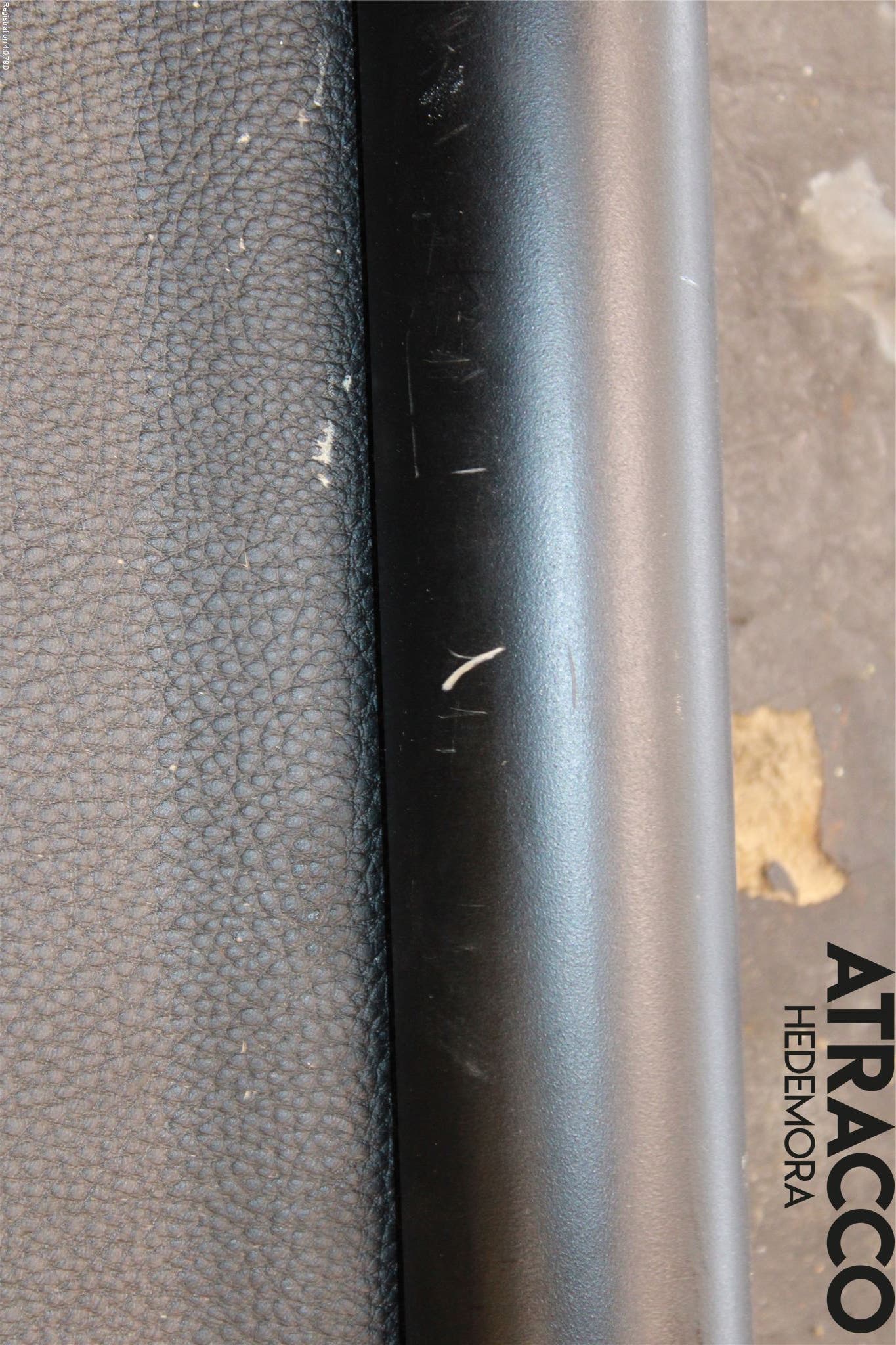 Volkswagen VW GOLF VI 09-13 Insynskydd