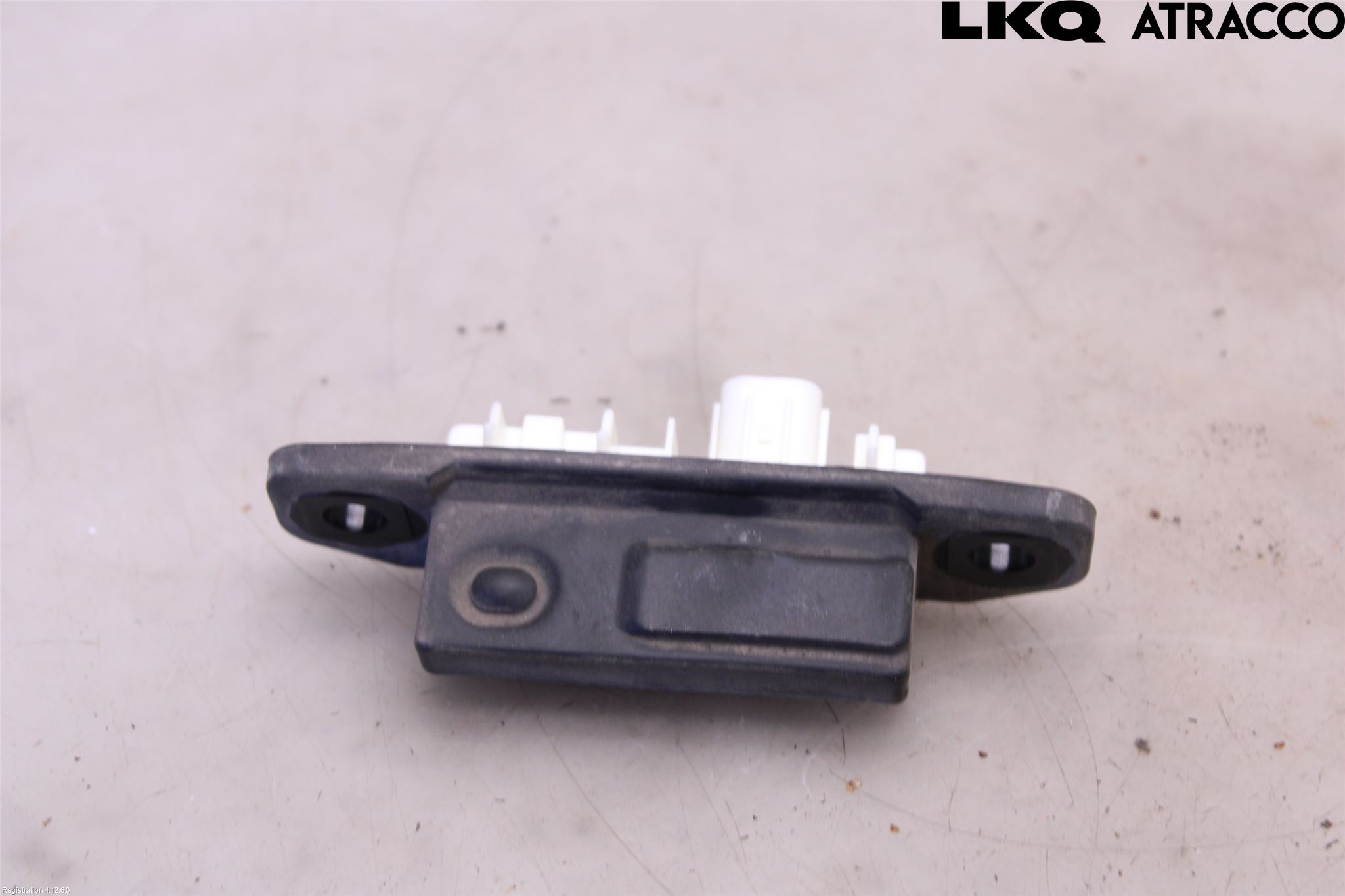 Toyota YARIS CROSS XP21 21- Bakluckehandtag