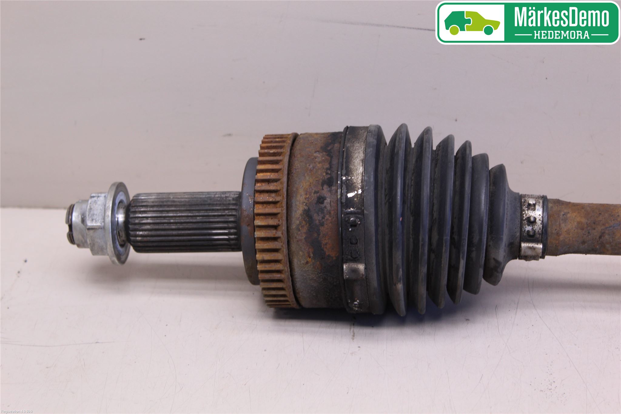 Kia SPORTAGE (SL) 11-15 Drivaxel Fram Vänster