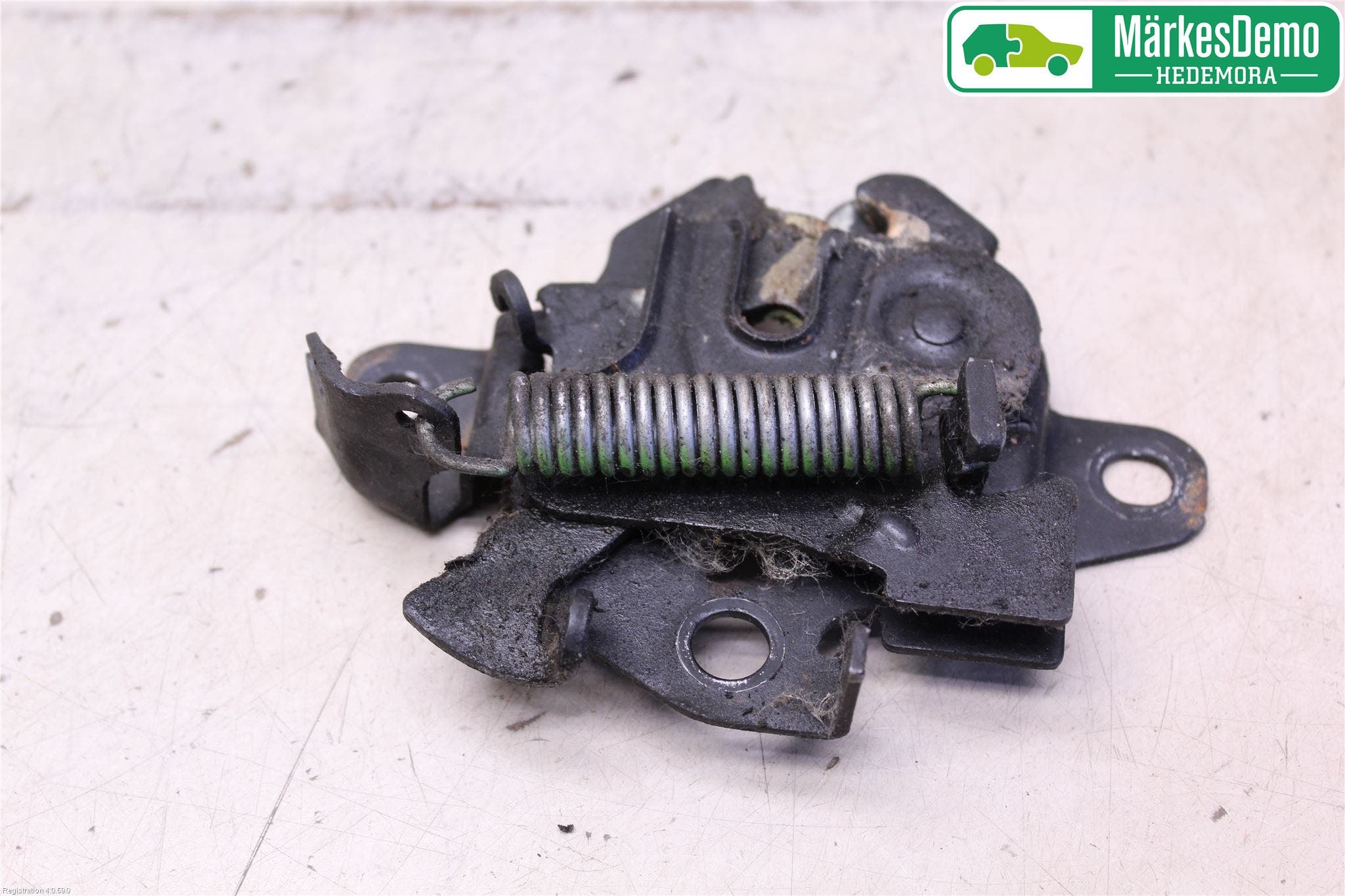 Toyota AVENSIS 09-15 Huvlås