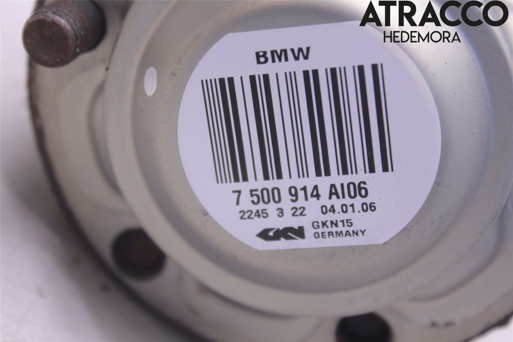 BMW X5 E53     99-06 Drivaxel Bak Höger