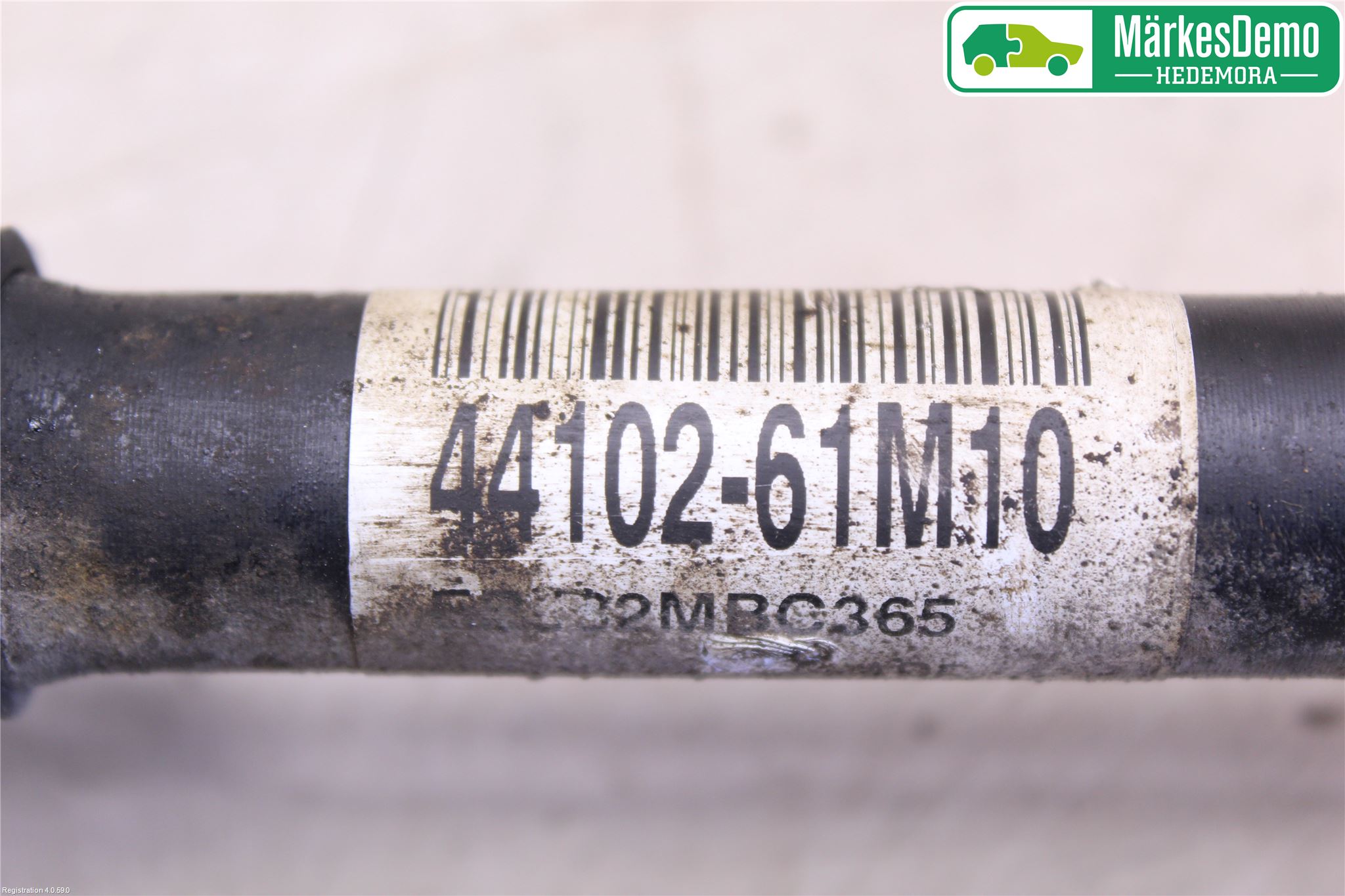 Suzuki SX4 S-CROSS 14-21 Drivaxel Fram Vänster