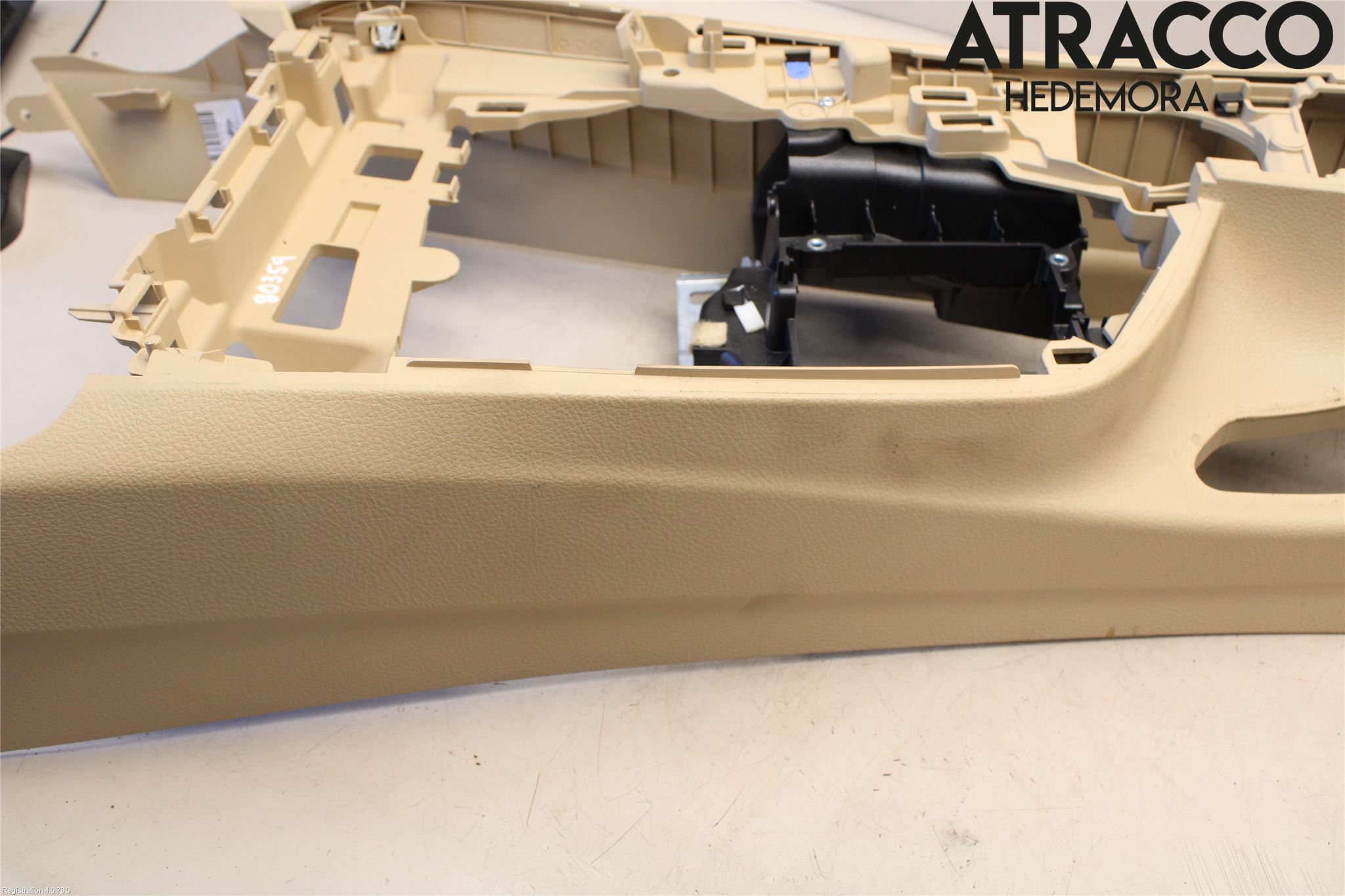 BMW 4 F32/F33/F82/F83 13-20 Instrumentkonsoll Golv