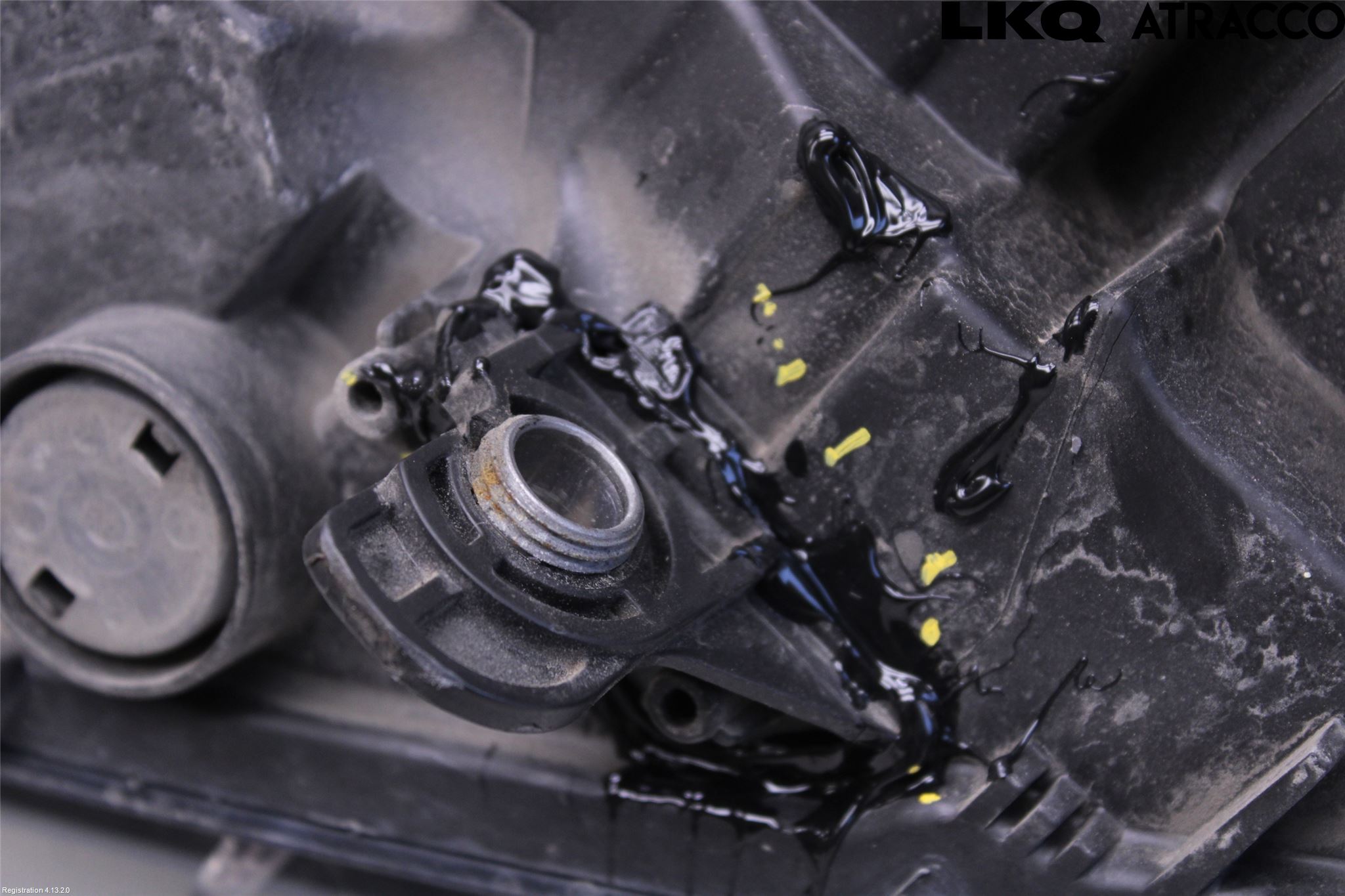 Volkswagen VW PASSAT 11-14 Strålkastare Höger