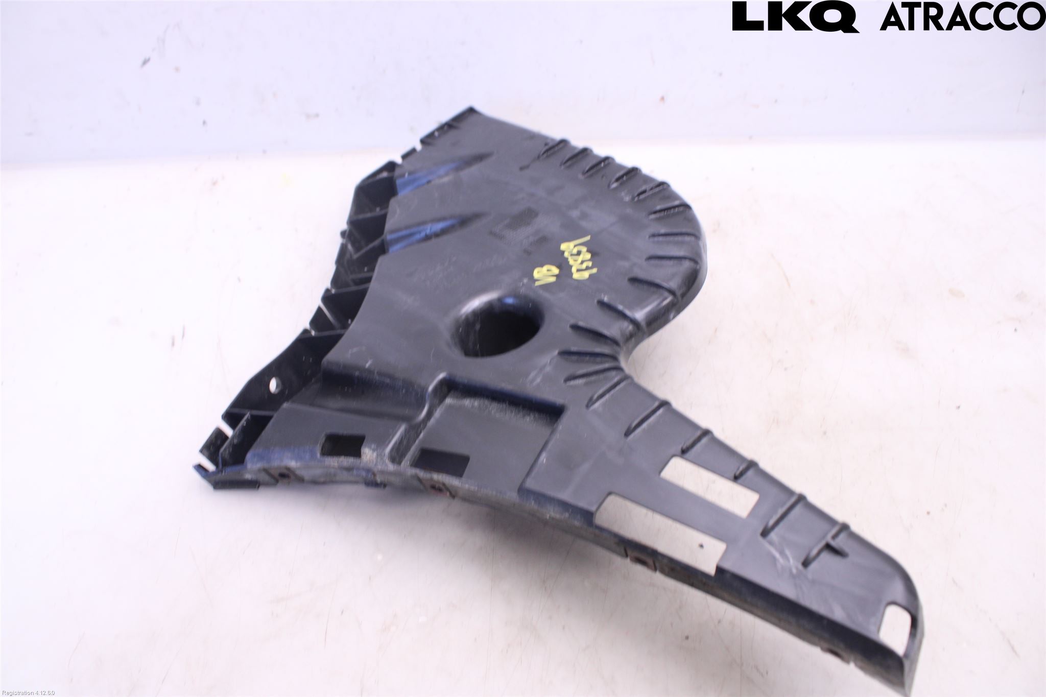 Volvo V60 14-18 Stötfångarfäste Bak Vä