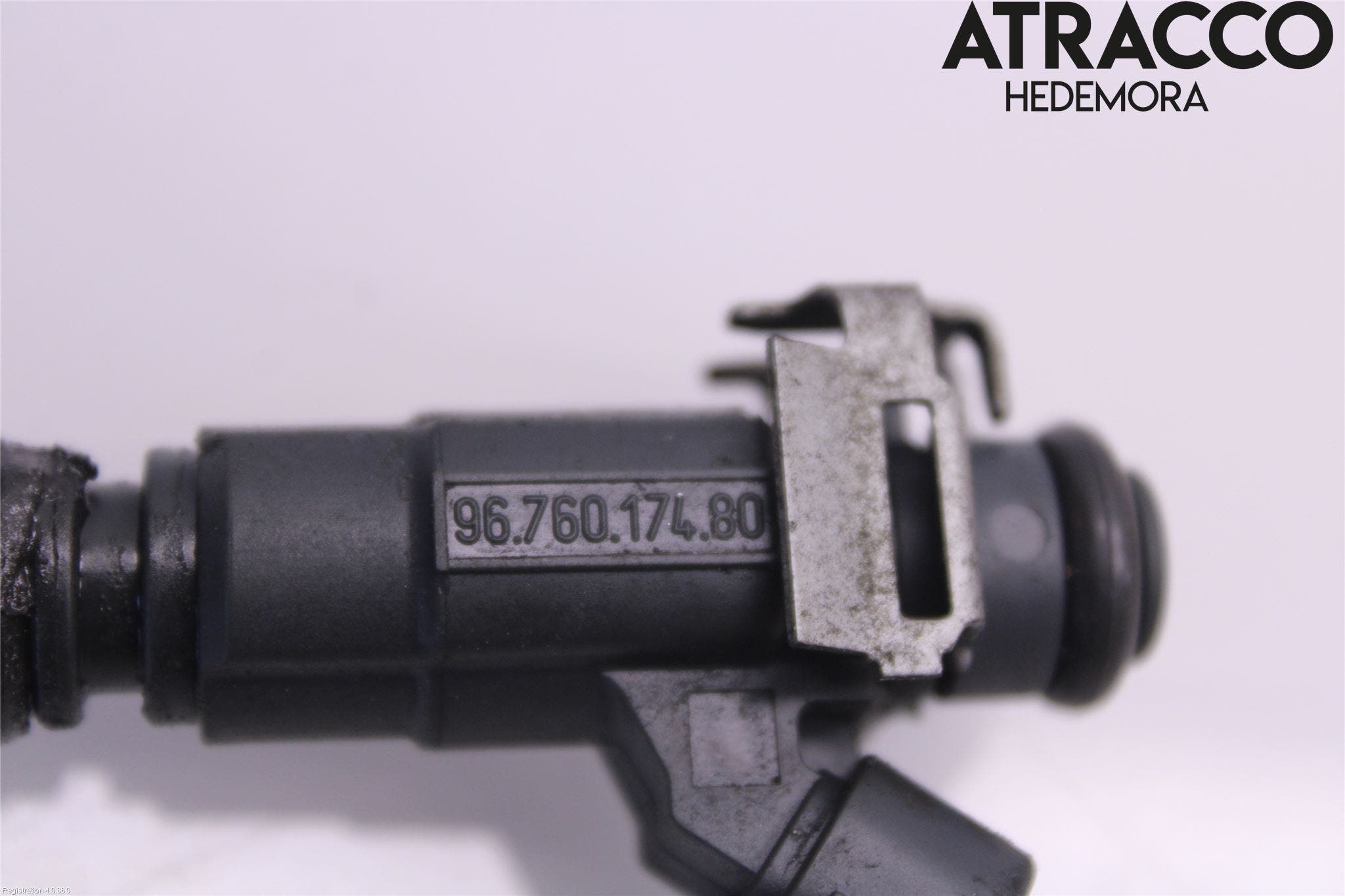 Peugeot 208 12-15 Injspridare