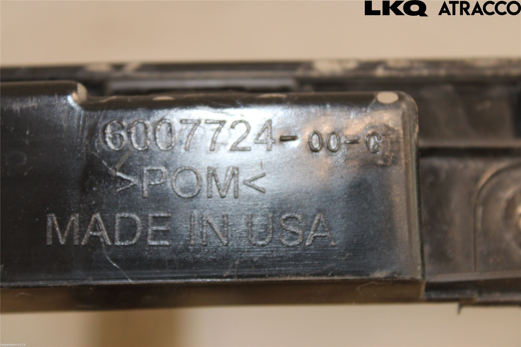 Tesla MODEL S 13- Stötfångardel Bak Mitt