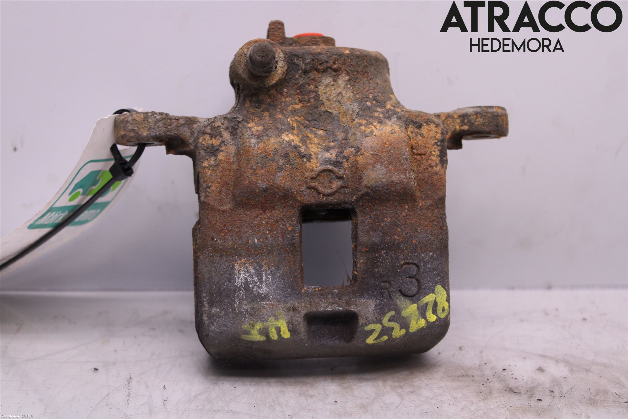 Nissan ALMERA    96-00 Bromsok Fram Höger
