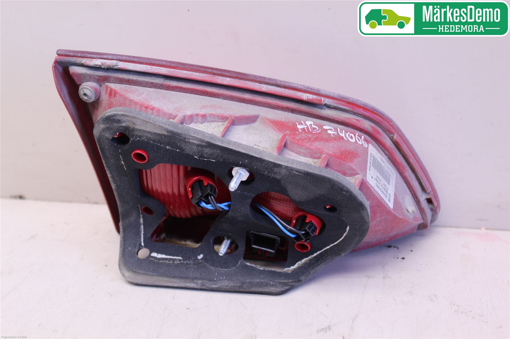 Volkswagen VW PASSAT 11-14 Bakljus Lucka Hö