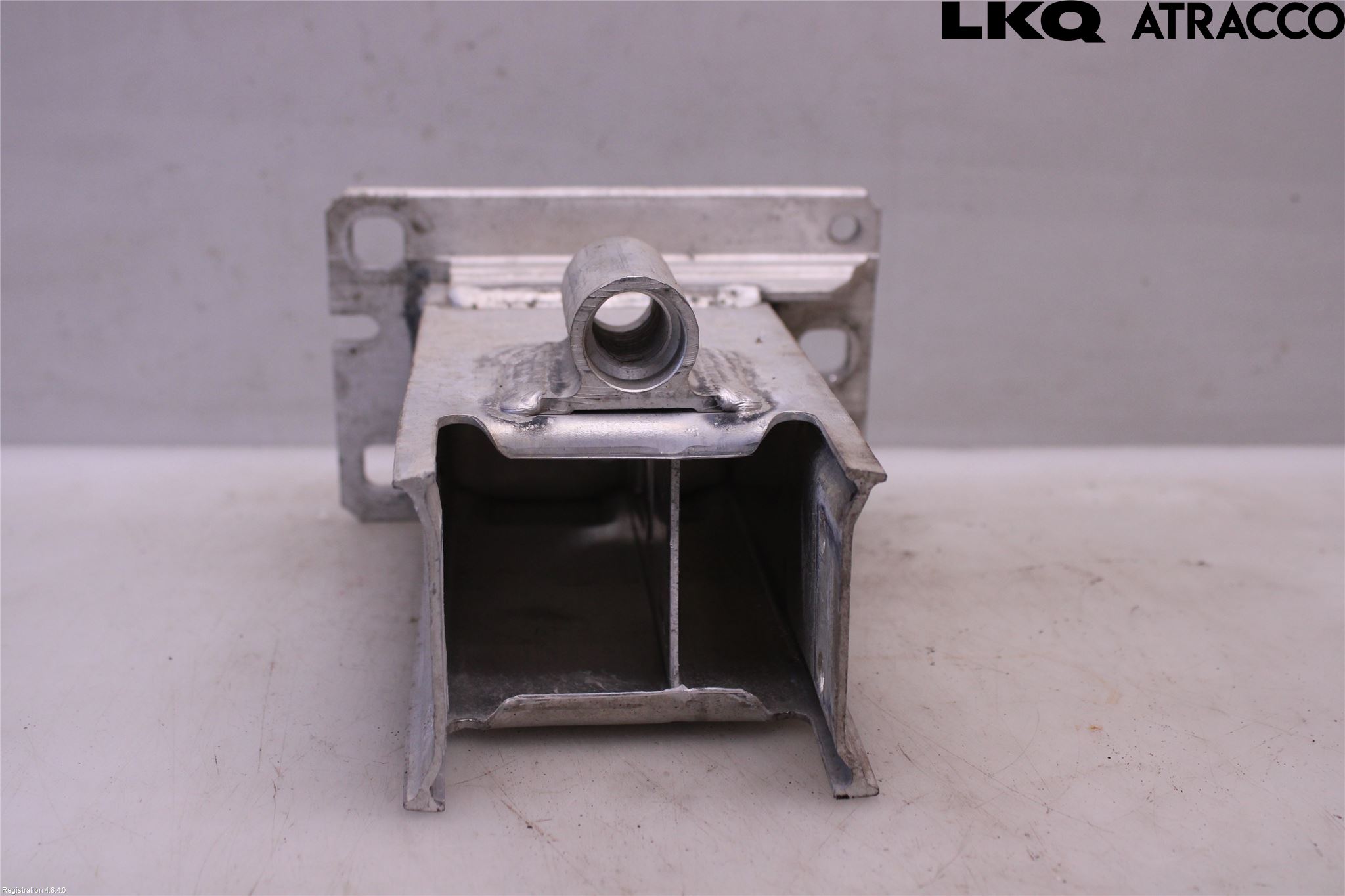 Audi A4/S4 08-11 Stötfångarbärjärn Fram