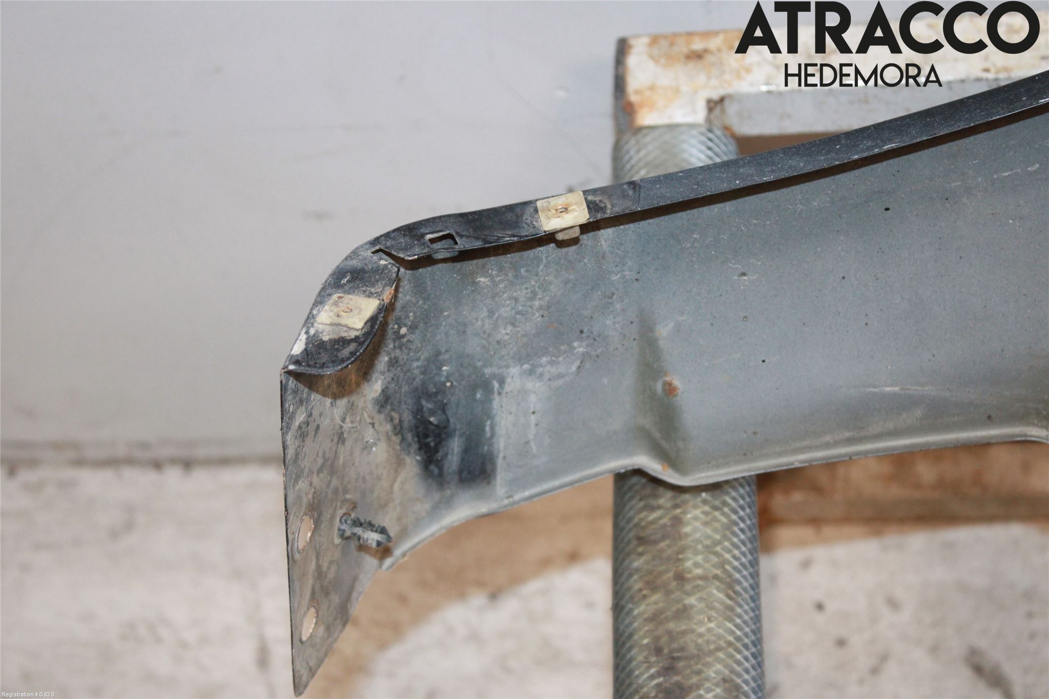 Dodge CALIBER Skärm Fram Höger