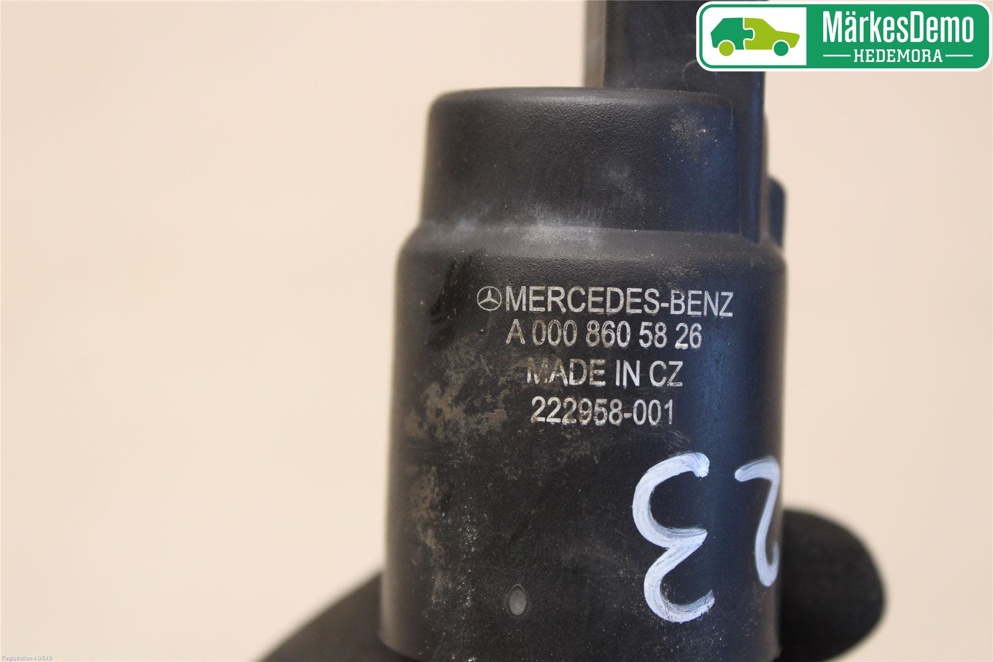 Mercedes-Benz MB VITO/VIANO (W639) 04-14 Spolarpump Vindruta
