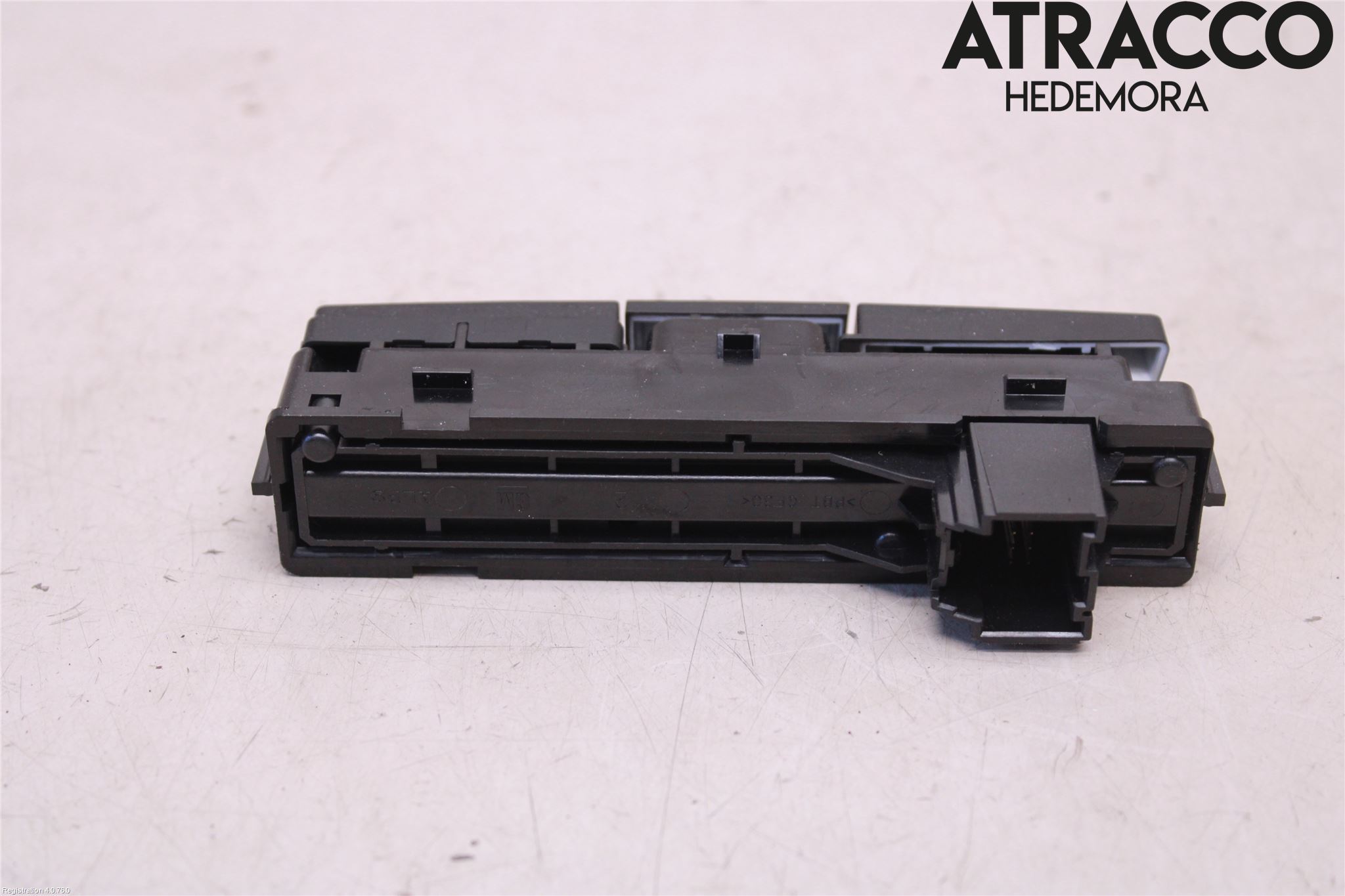 Opel INSIGNIA 09-16 Strömställare Varnings