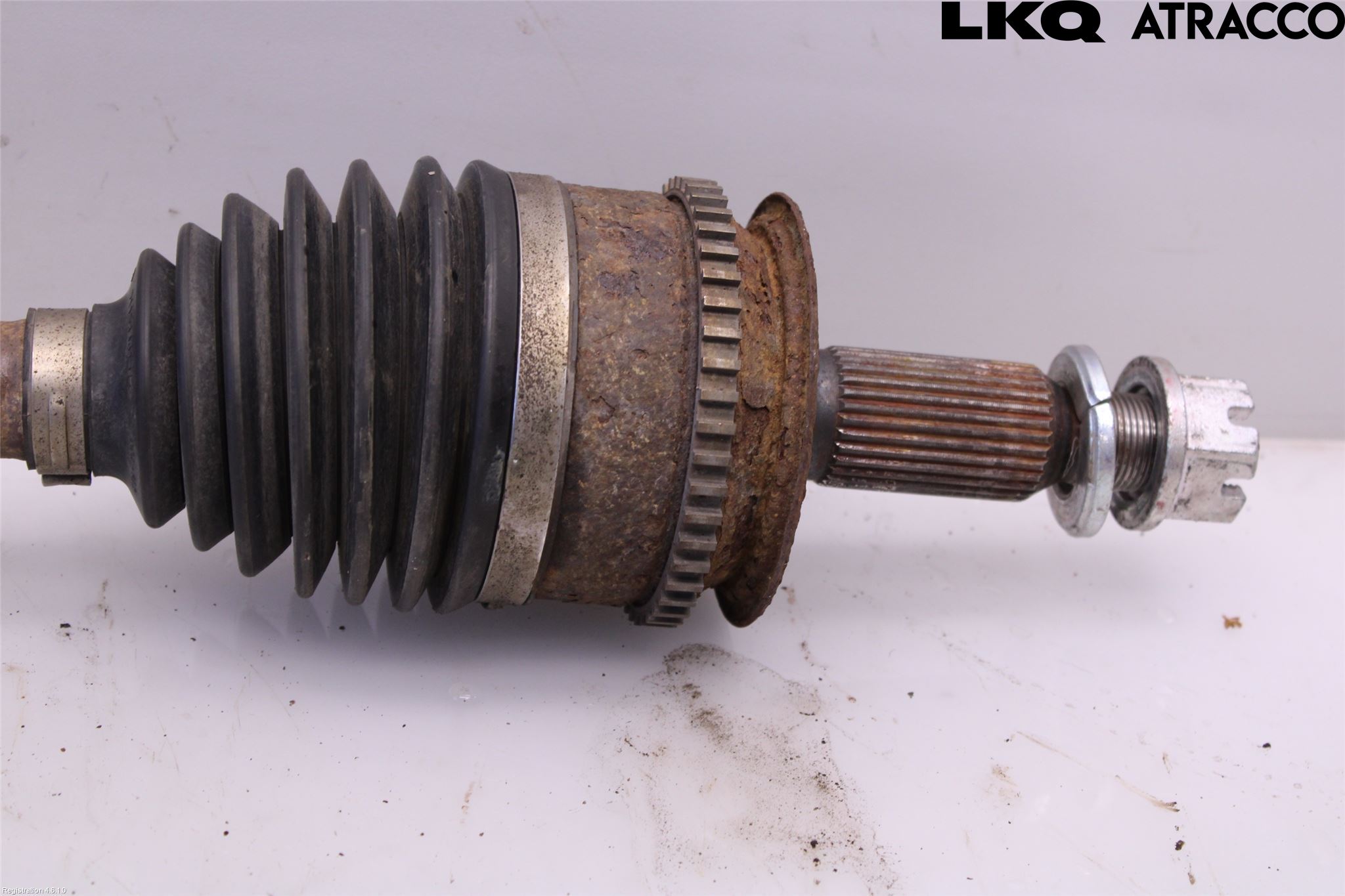 Mitsubishi L200 16-23 Drivaxel Fram Höger