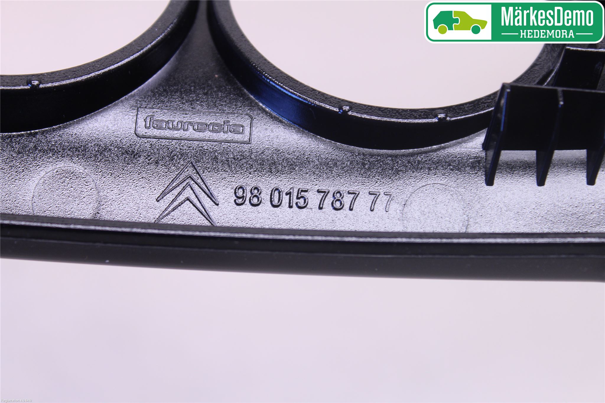 Citroen C3 10-17 Instrumentkonsoll Mitt