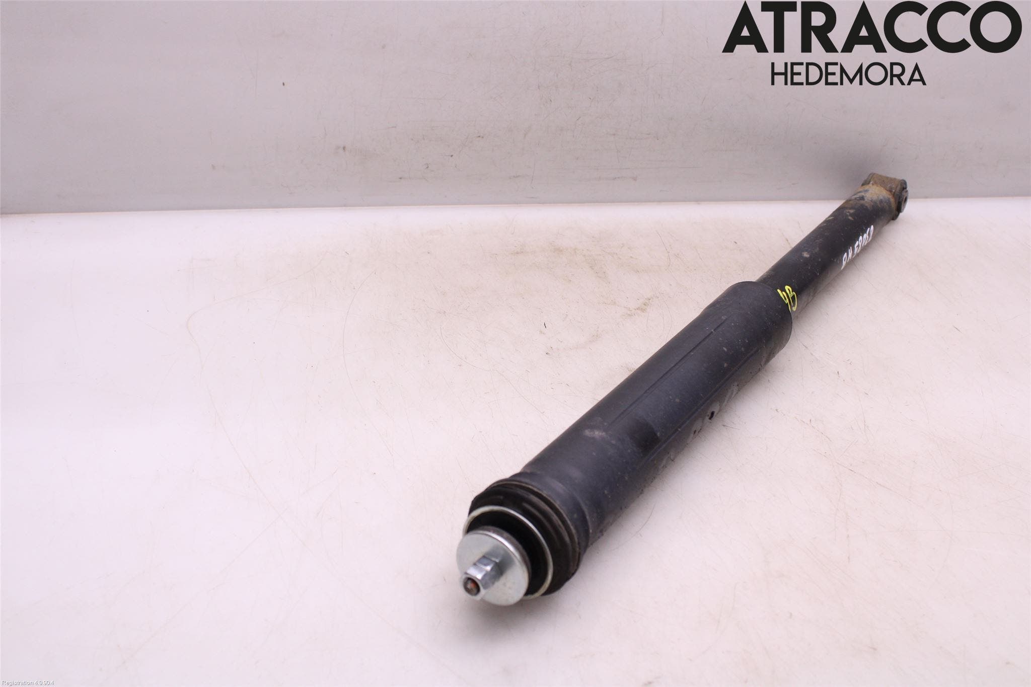 Toyota YARIS XP130 15-20 Stötdämpare Bak