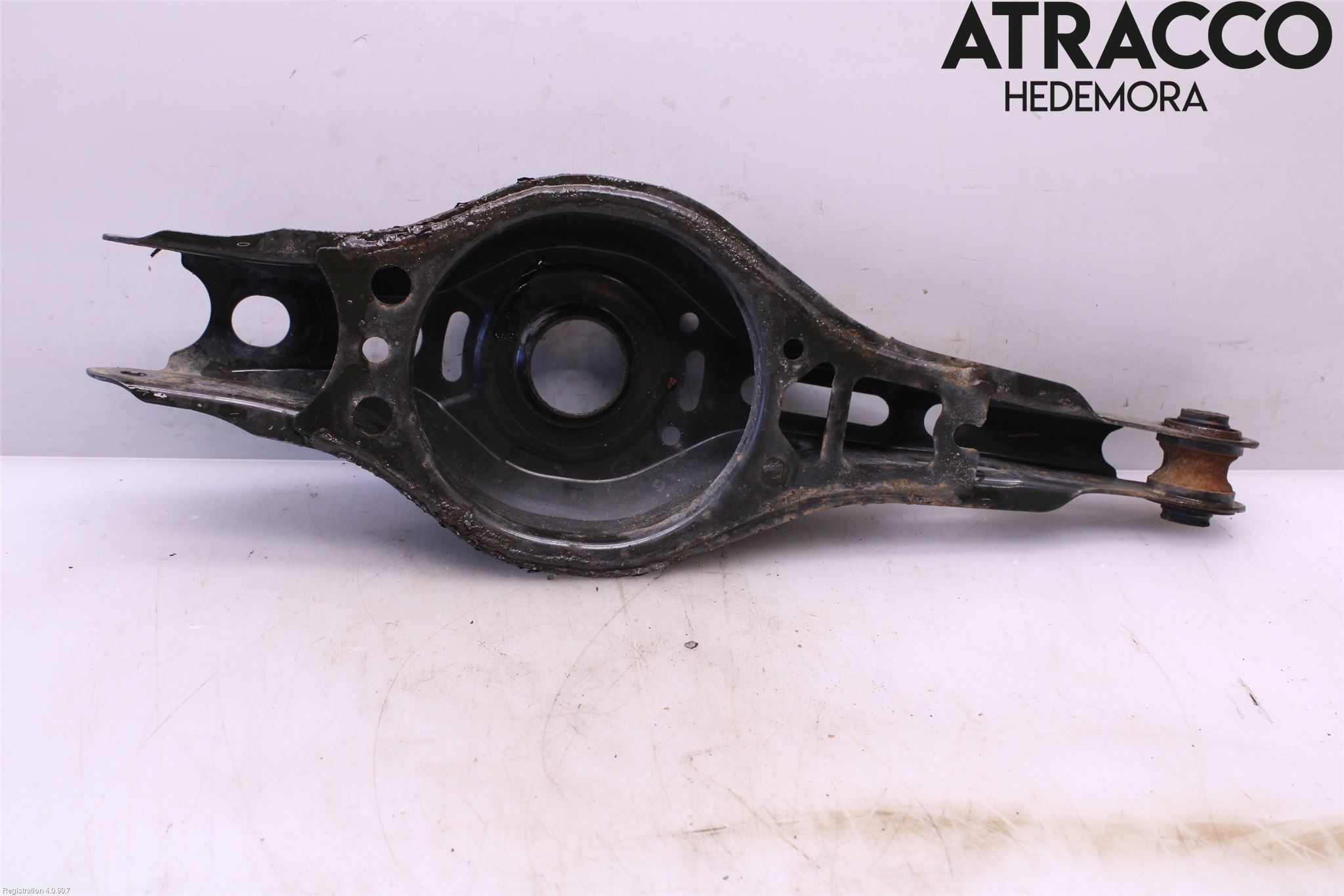 Toyota COROLLA 19- Bärarm Bak Vänster