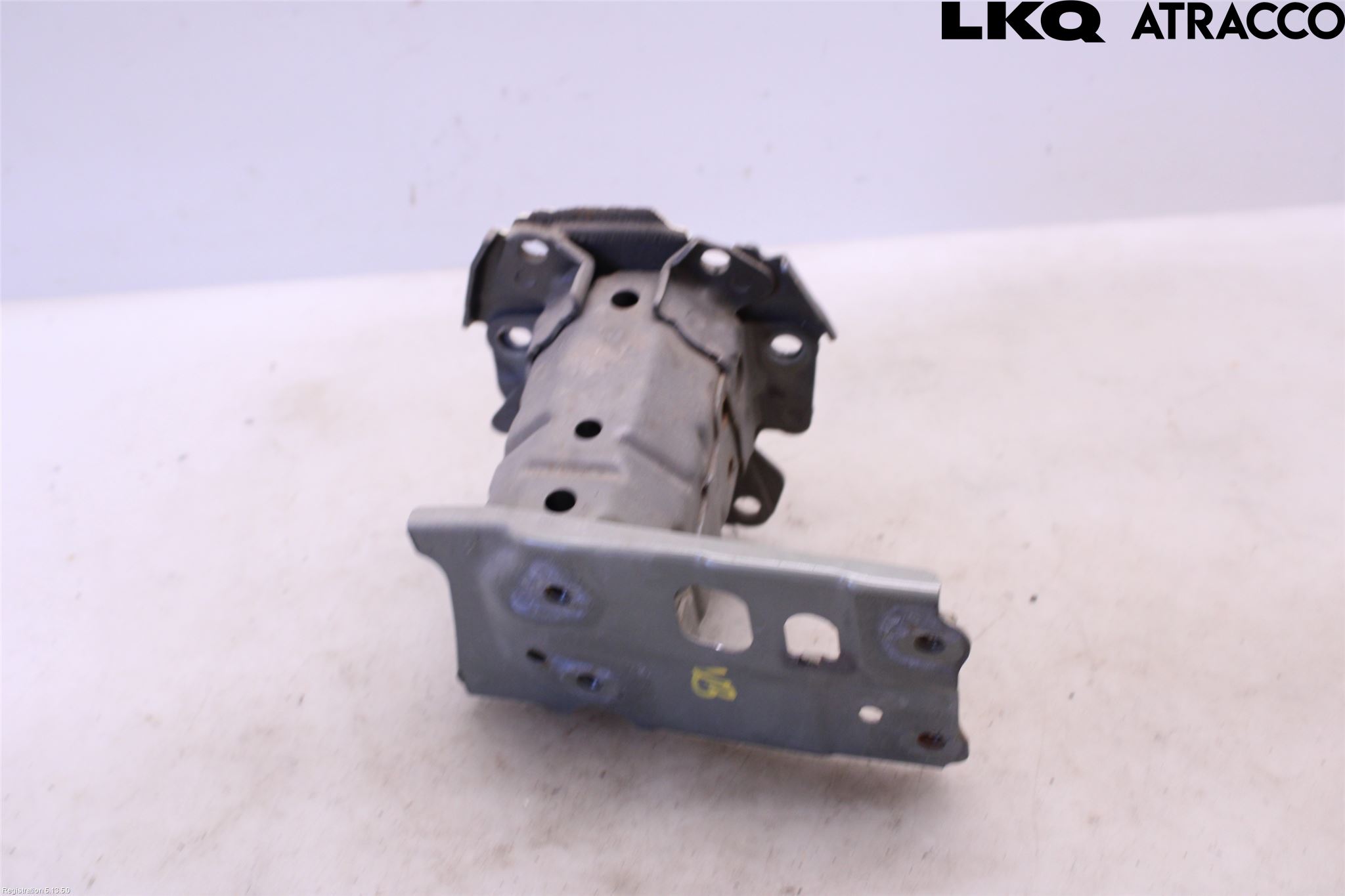 Toyota AURIS 13-19 Stötfångarbärjärn Bak