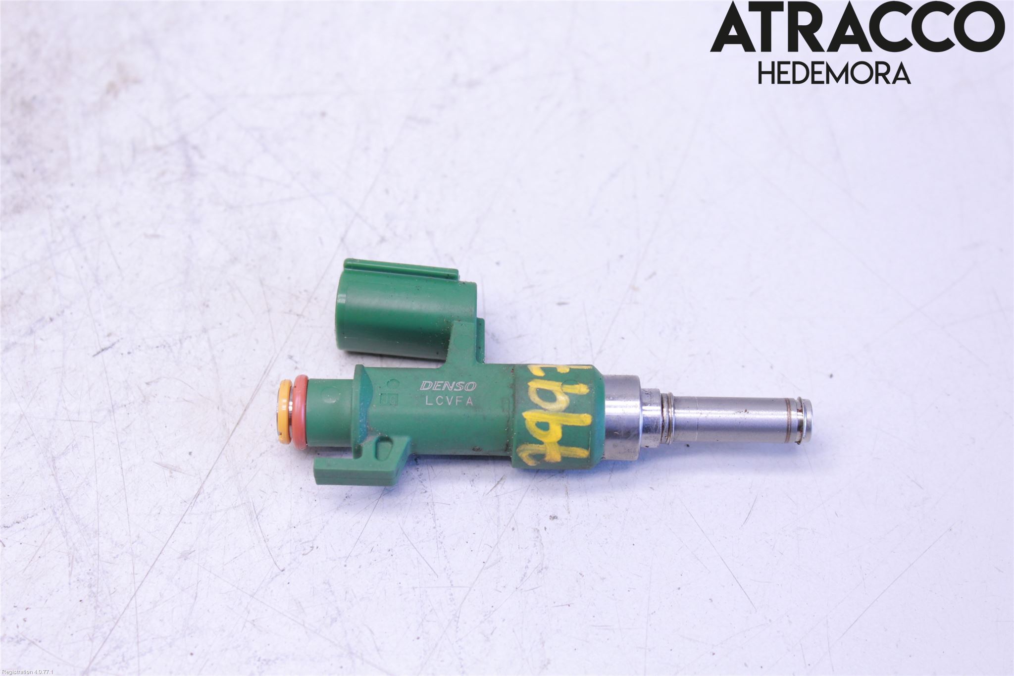 Toyota YARIS XP21 20- Injspridare