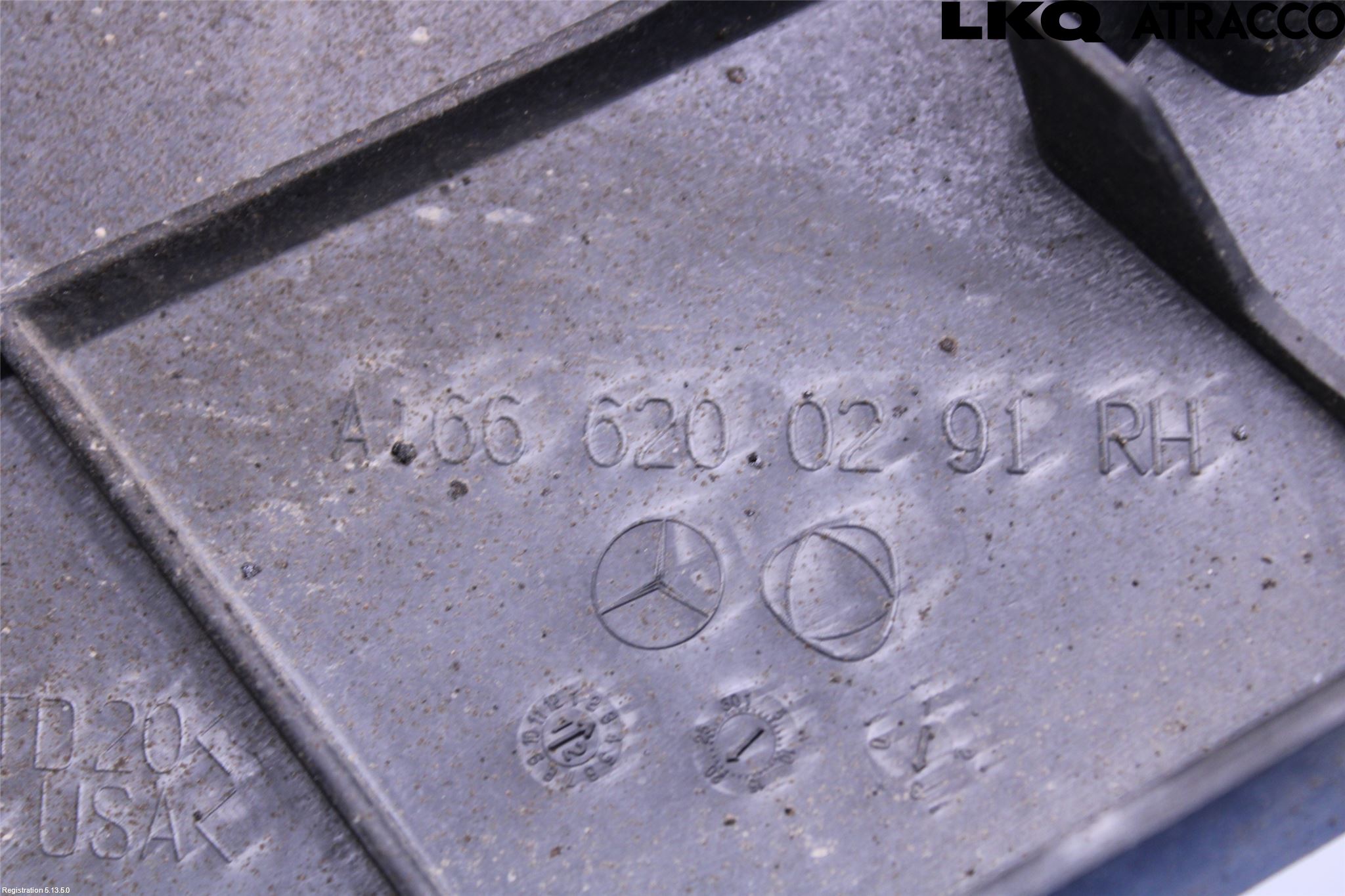 Mercedes-Benz MB ML/GLE-KLASS (W166) 12-18 Strålkast Fästsarg