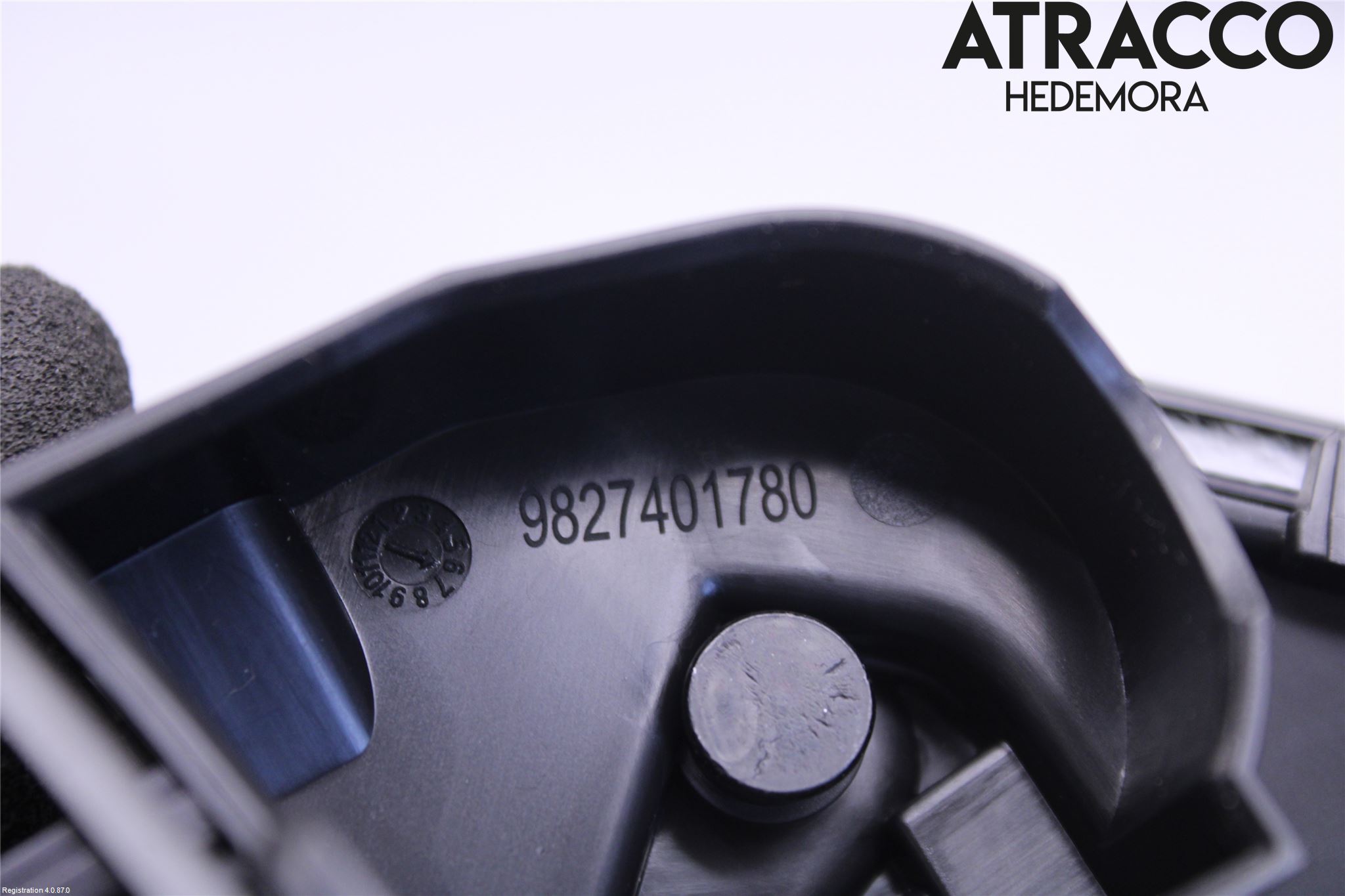 Peugeot 2008/E-2008 20- Instrumentbräda Förvaringsfack