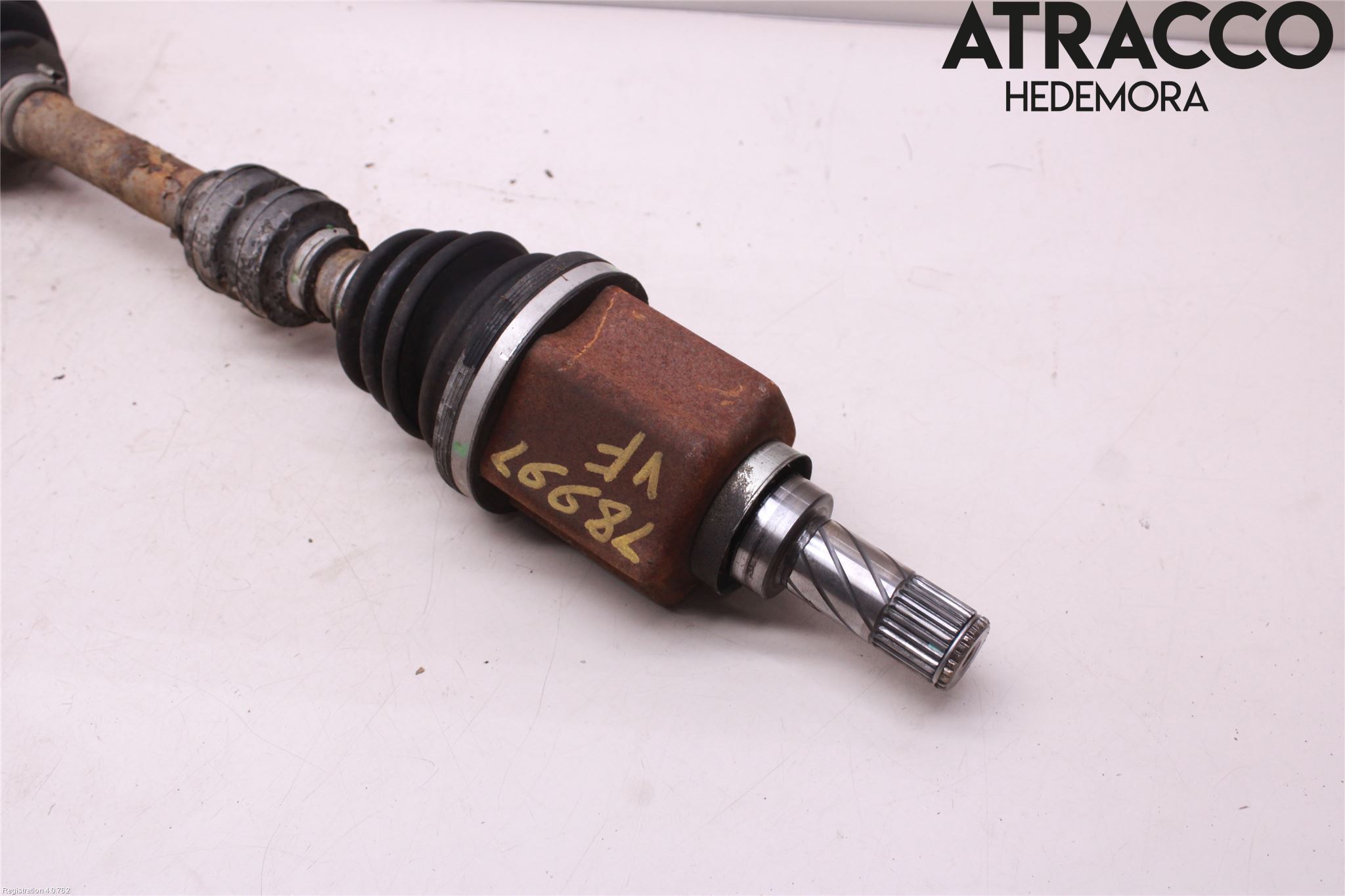 Nissan JUKE 10-14 Drivaxel Fram Vänster