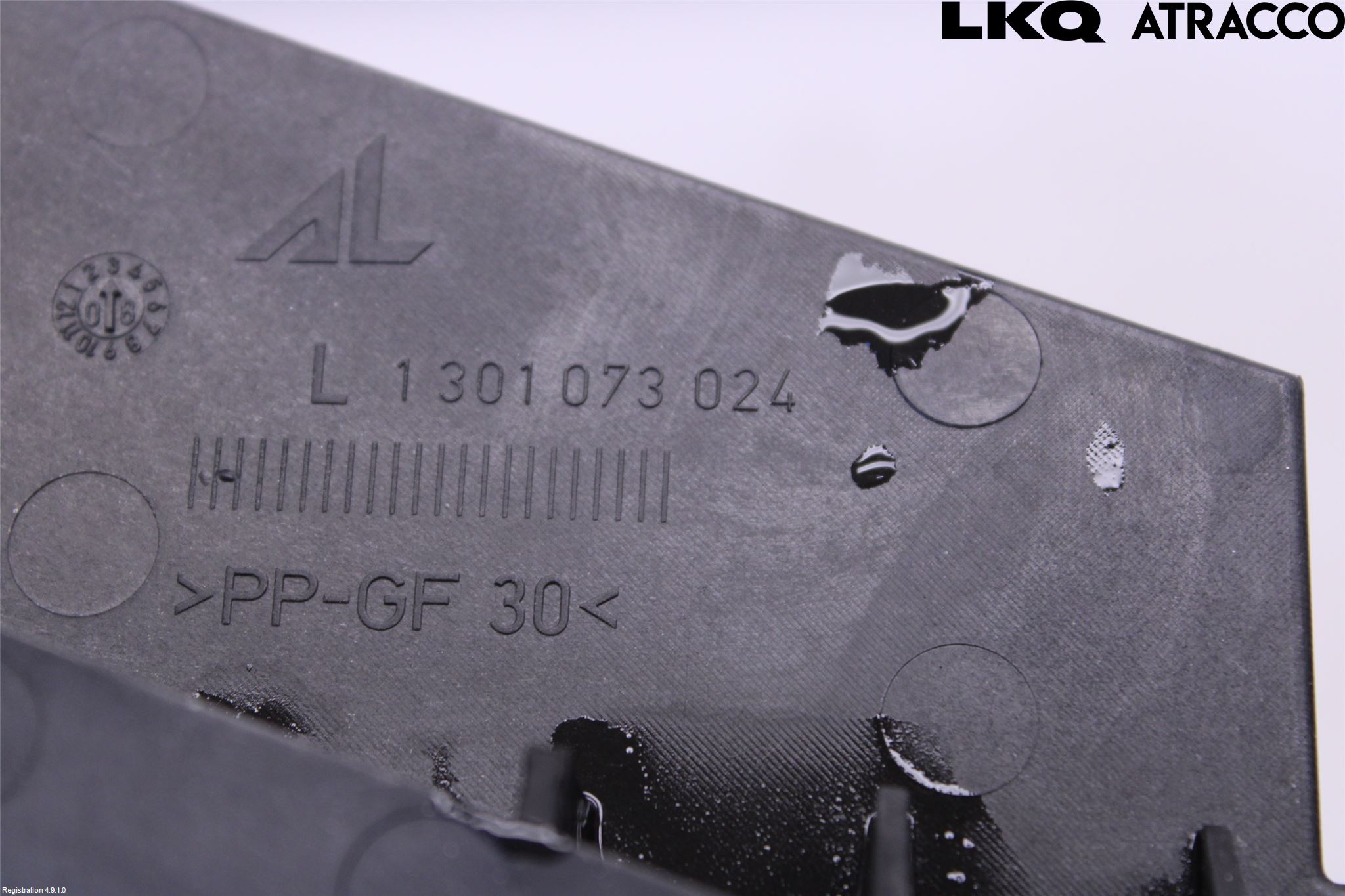 BMW X3 E83     03-10 Strålkast Fästsarg