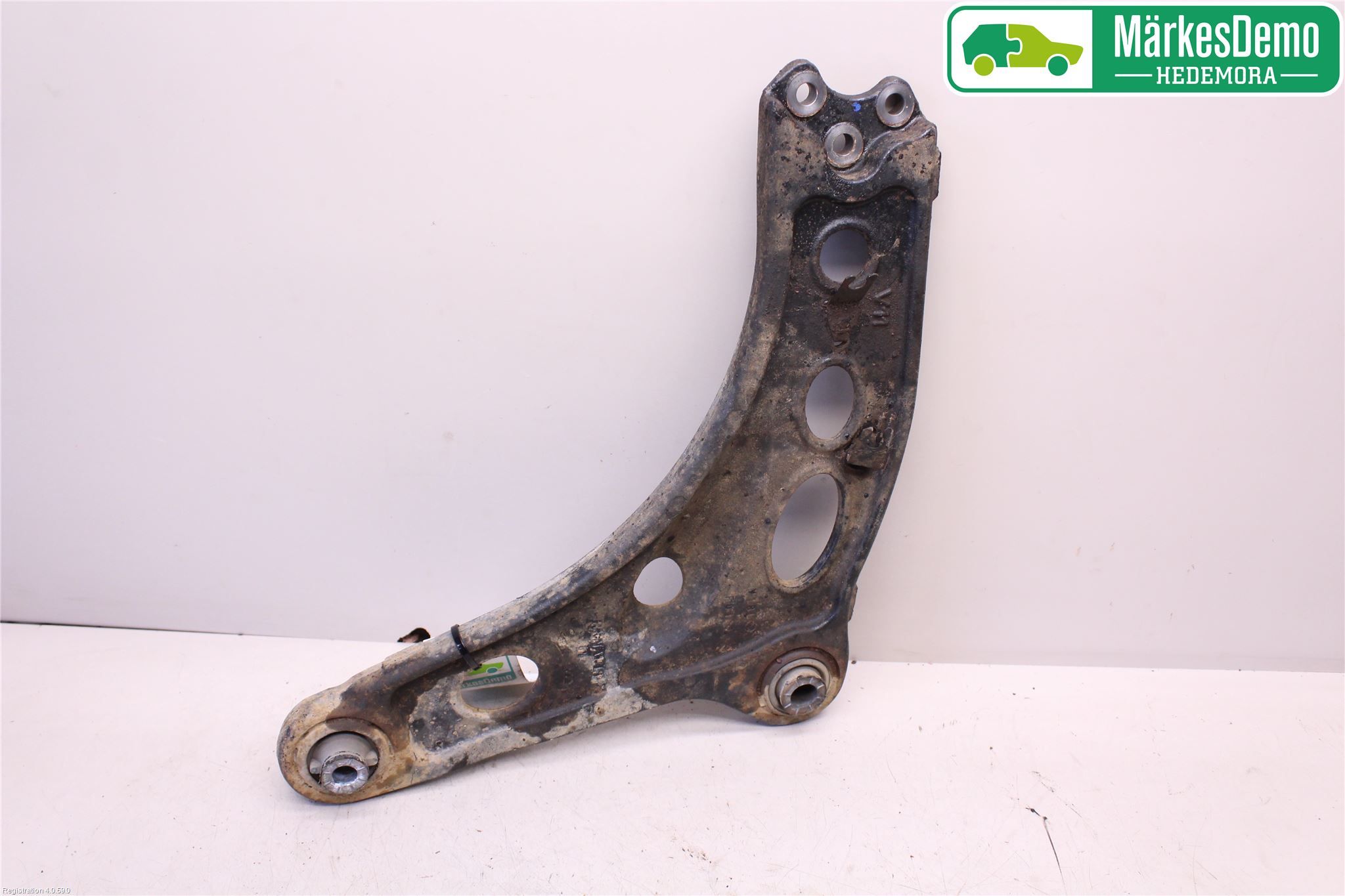 Renault TRAFIC   02-14 Bärarm Fram Undre Vä